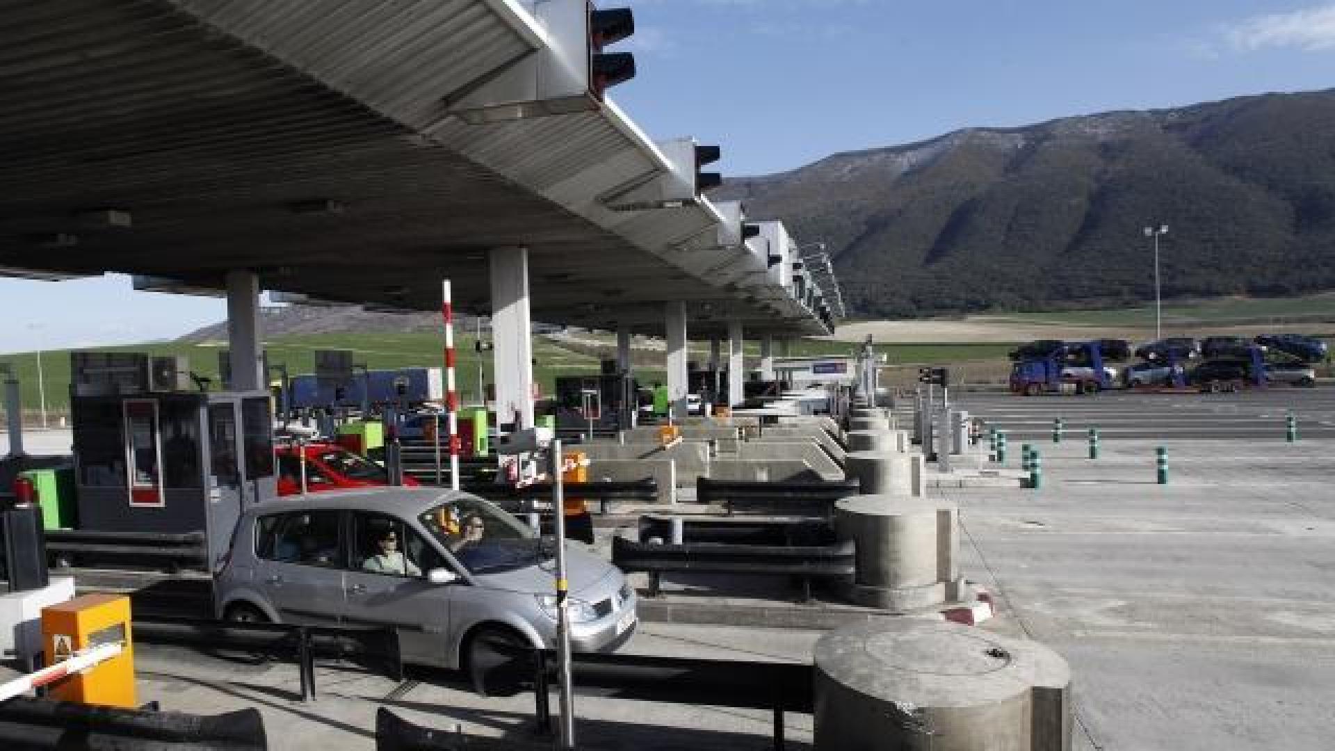 Peaje de Imárcoain, en la Autopista de Navarra. JOSÉ CARLOS CORDOVILLA