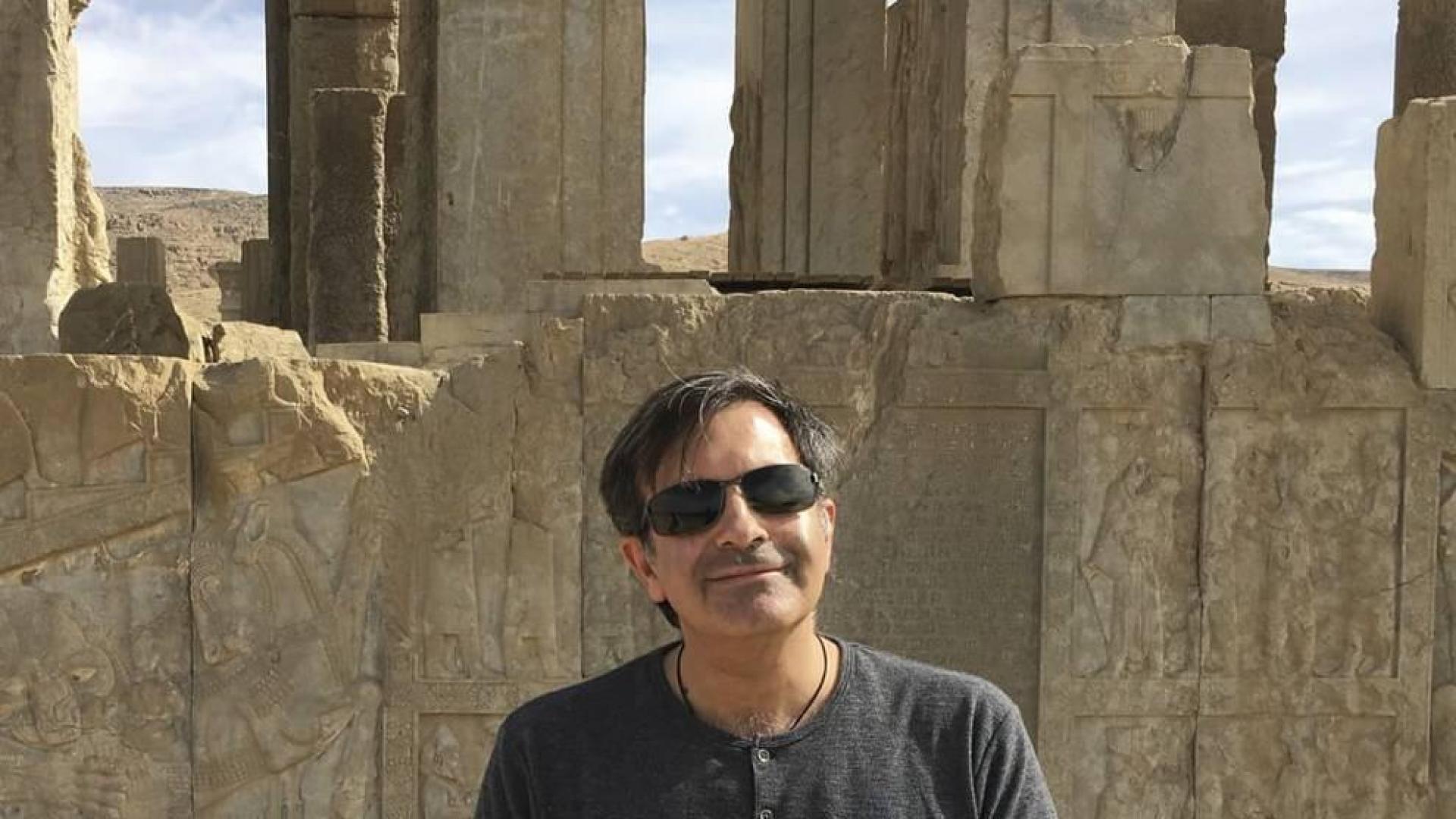 José Soto, historiador y escritor ciego: "Imprimo en el texto mis ganas de ver"