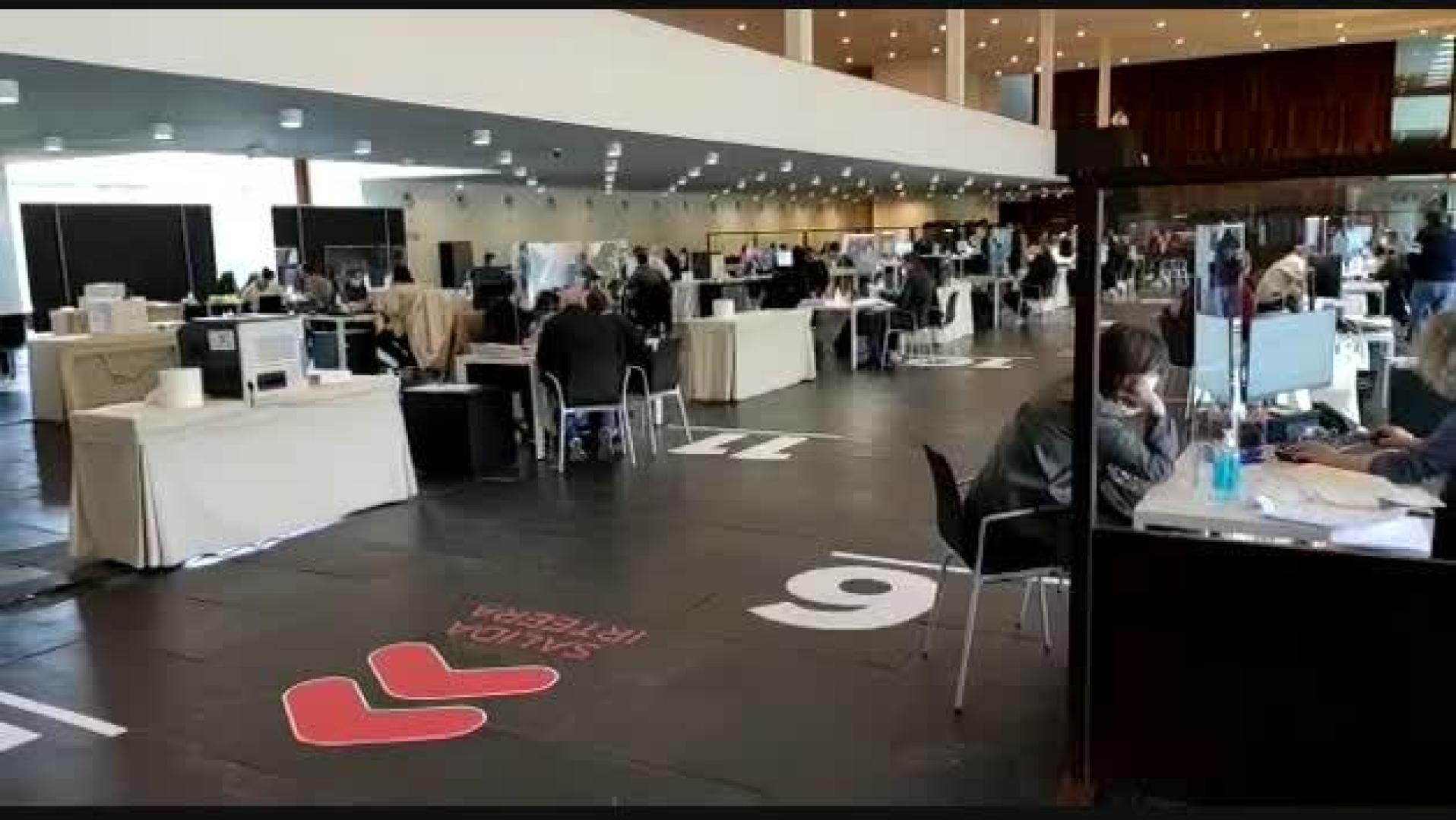 Primer día de la declaración de la renta presencial en Baluarte