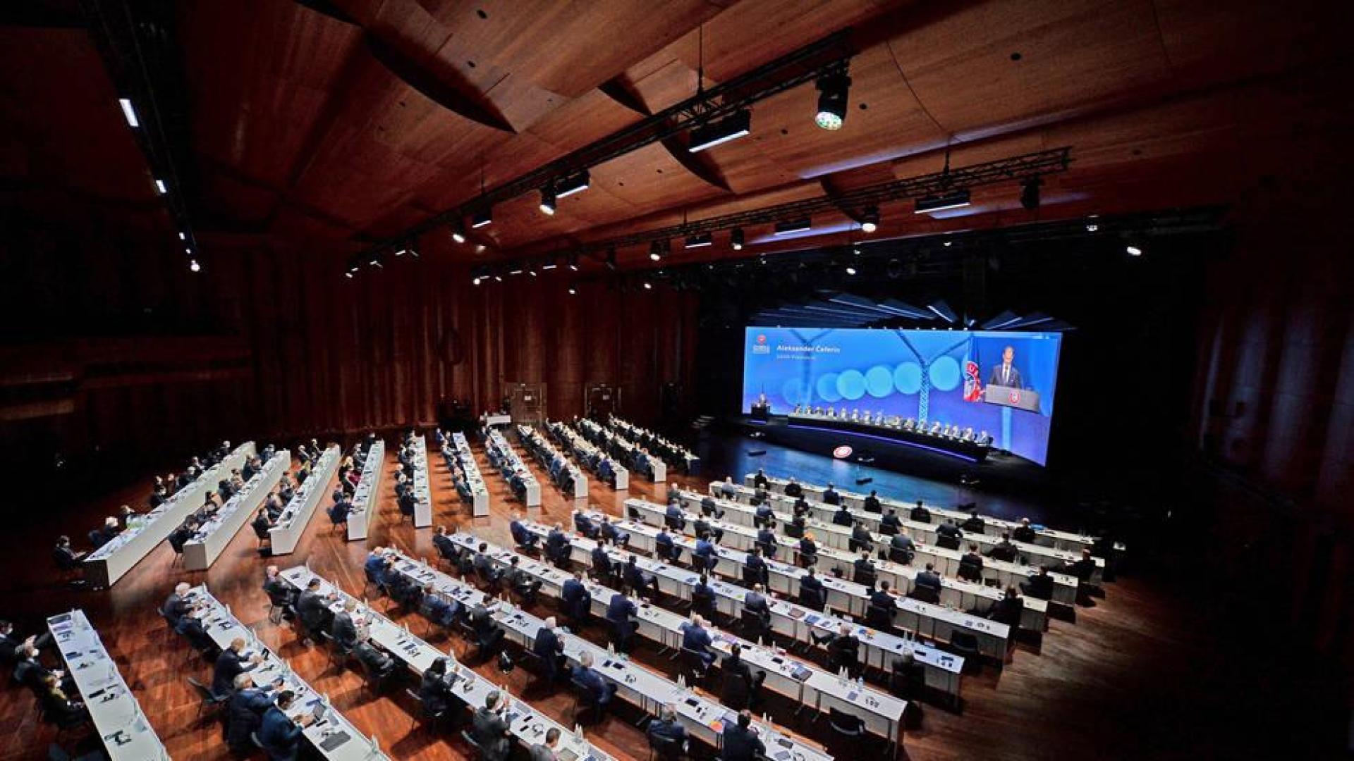 Condena "enérgica" del Congreso de la UEFA a la Superliga europea