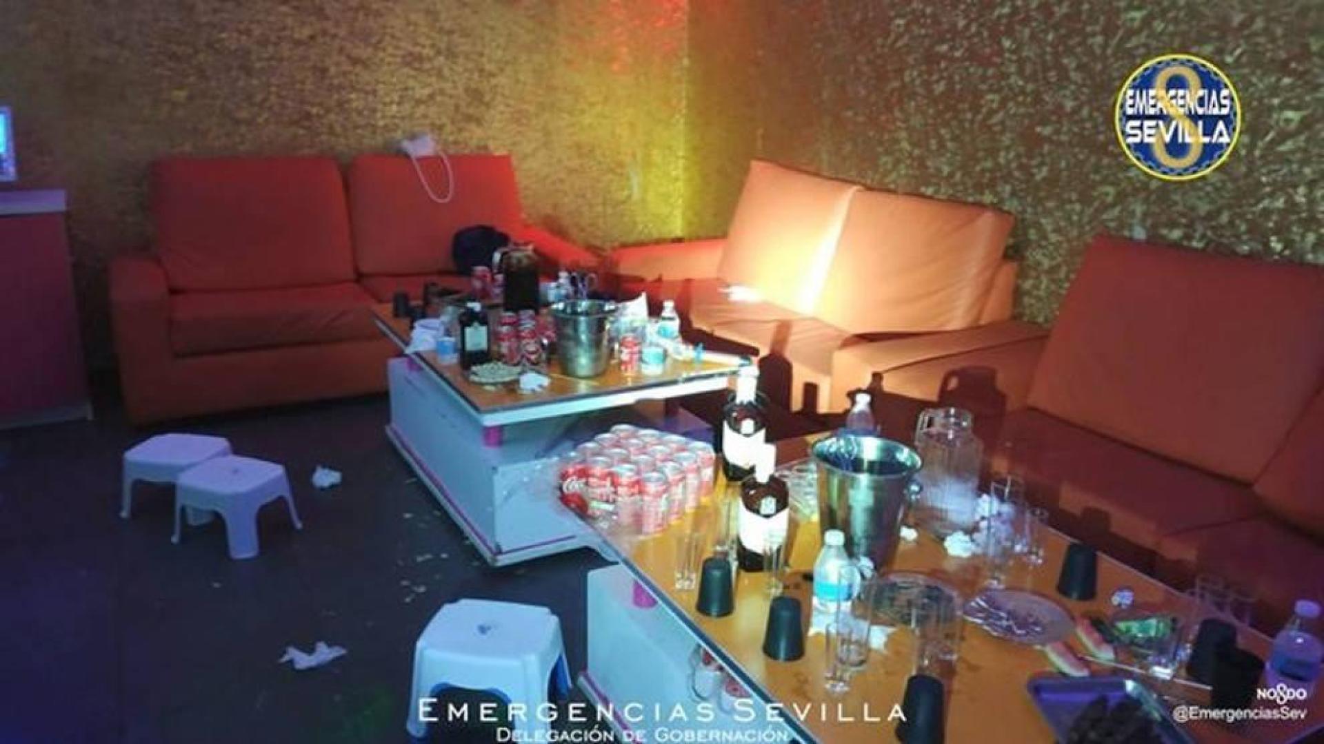 Desalojado de madrugada un karaoke con 81 personas, 9 de ellas menores