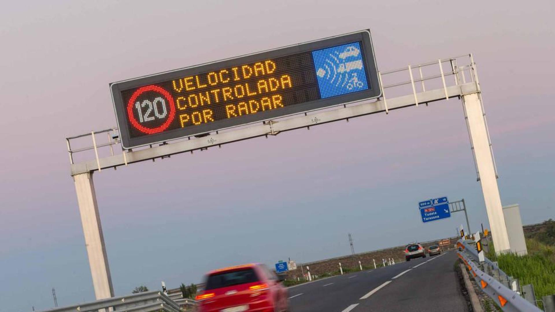 Rebajan una multa de radar en la AP-15 por no aplicar el margen de error