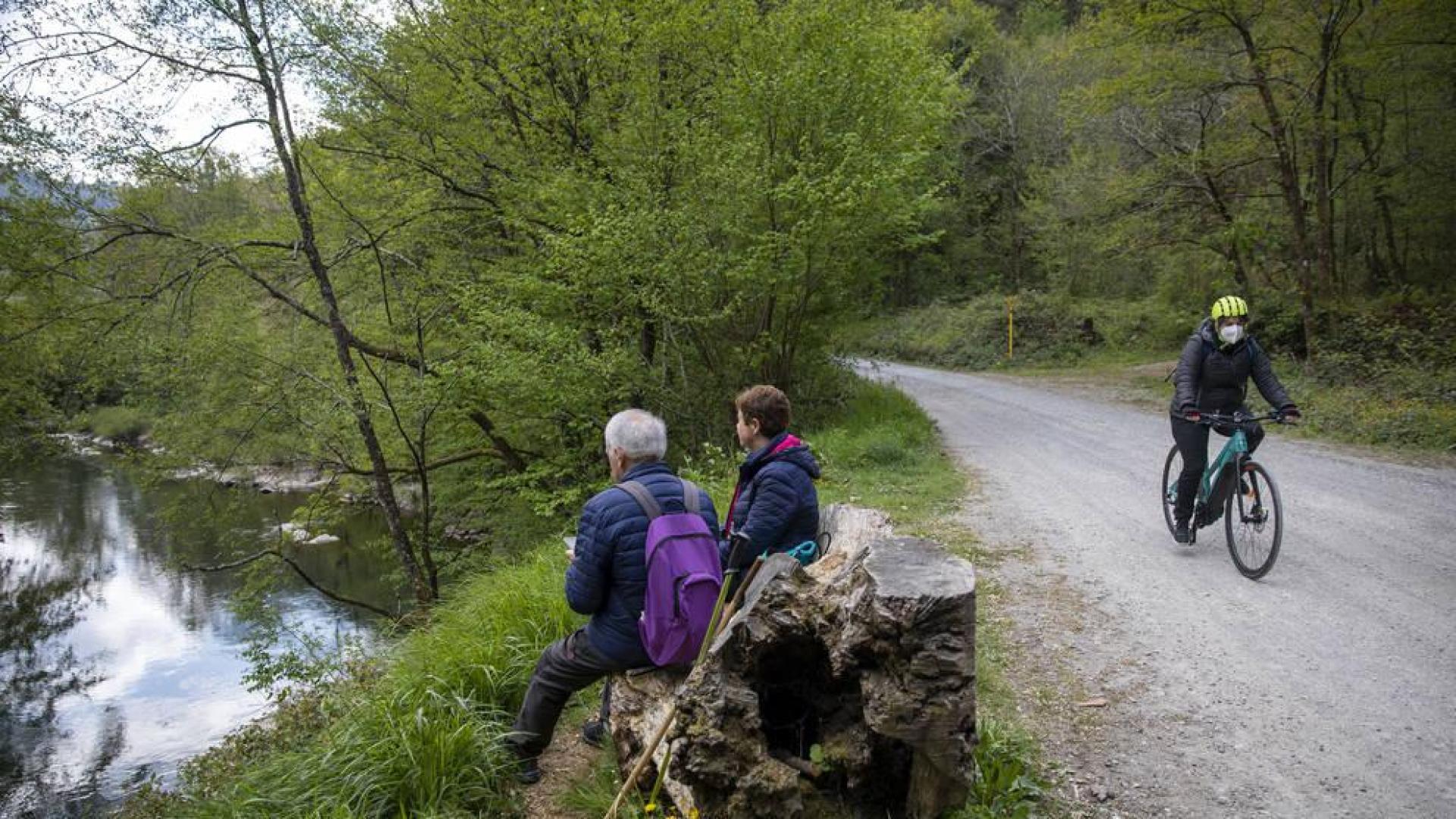 Imágenes del suplemento de Diario de Navarra publicado el domingo 25 de abril de 2021.