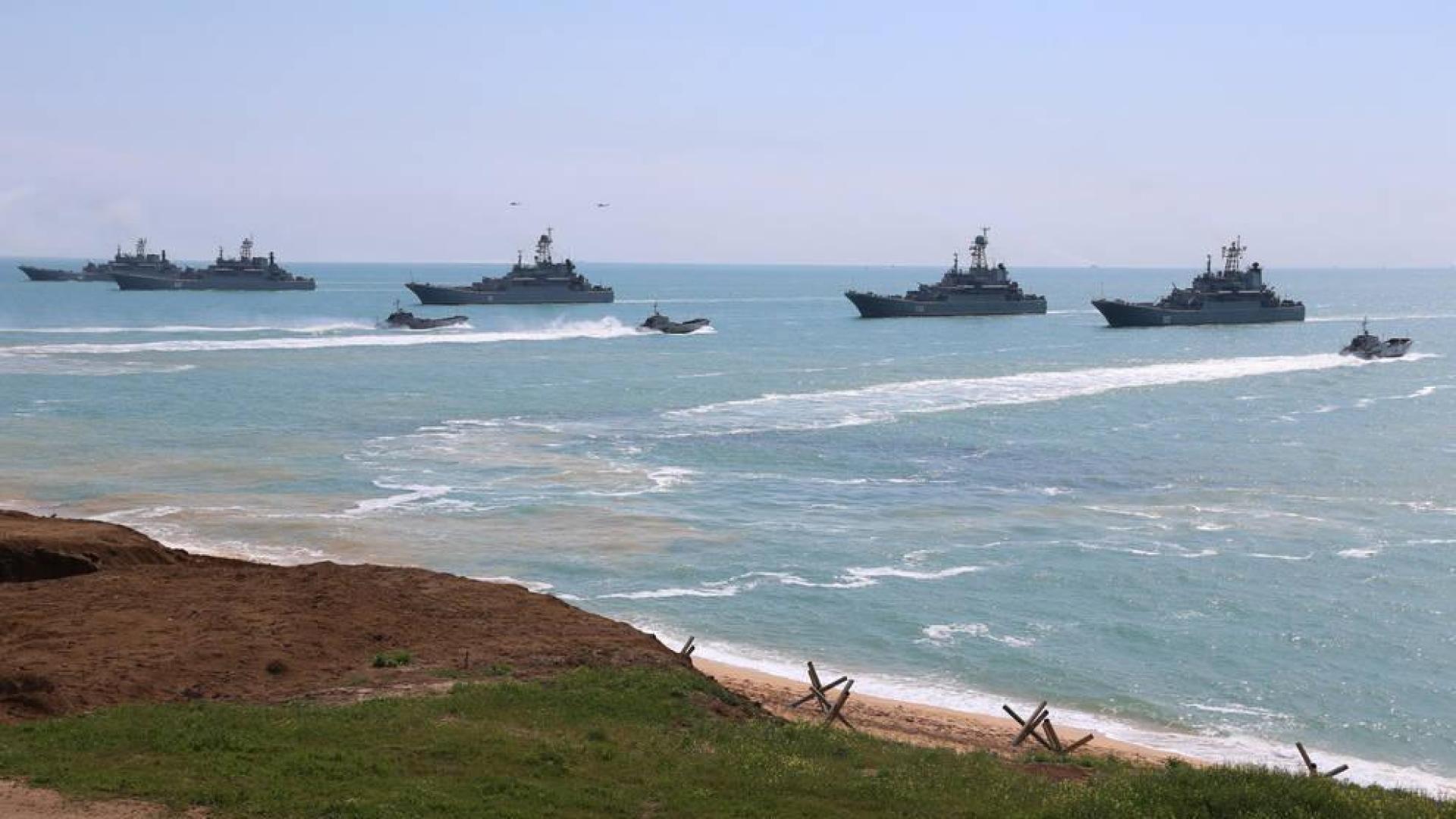 Maniobras militares del ejército ruso en Crimea.