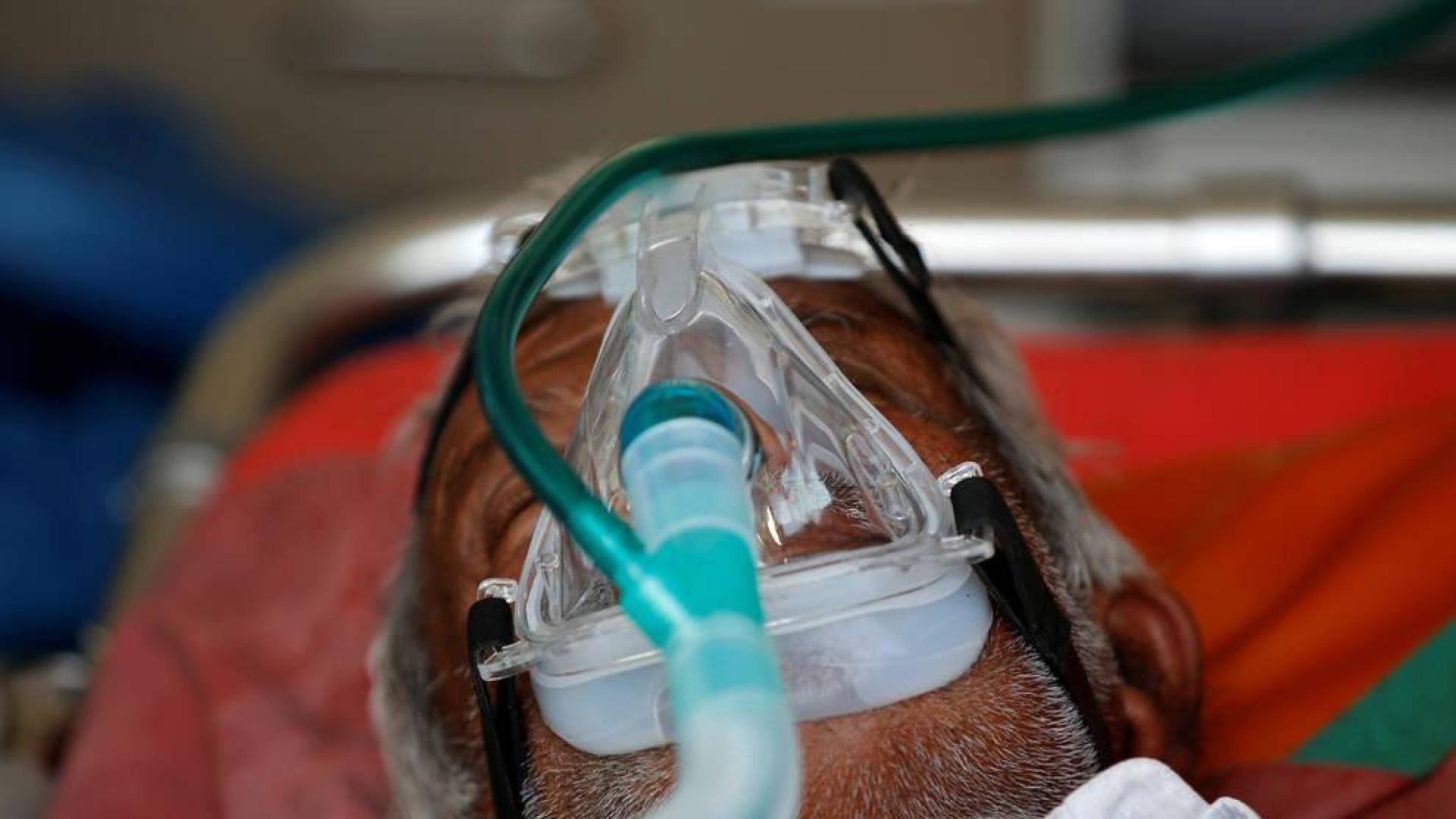India supera 190.000 muertes por covid en medio de una grave crisis clínica
