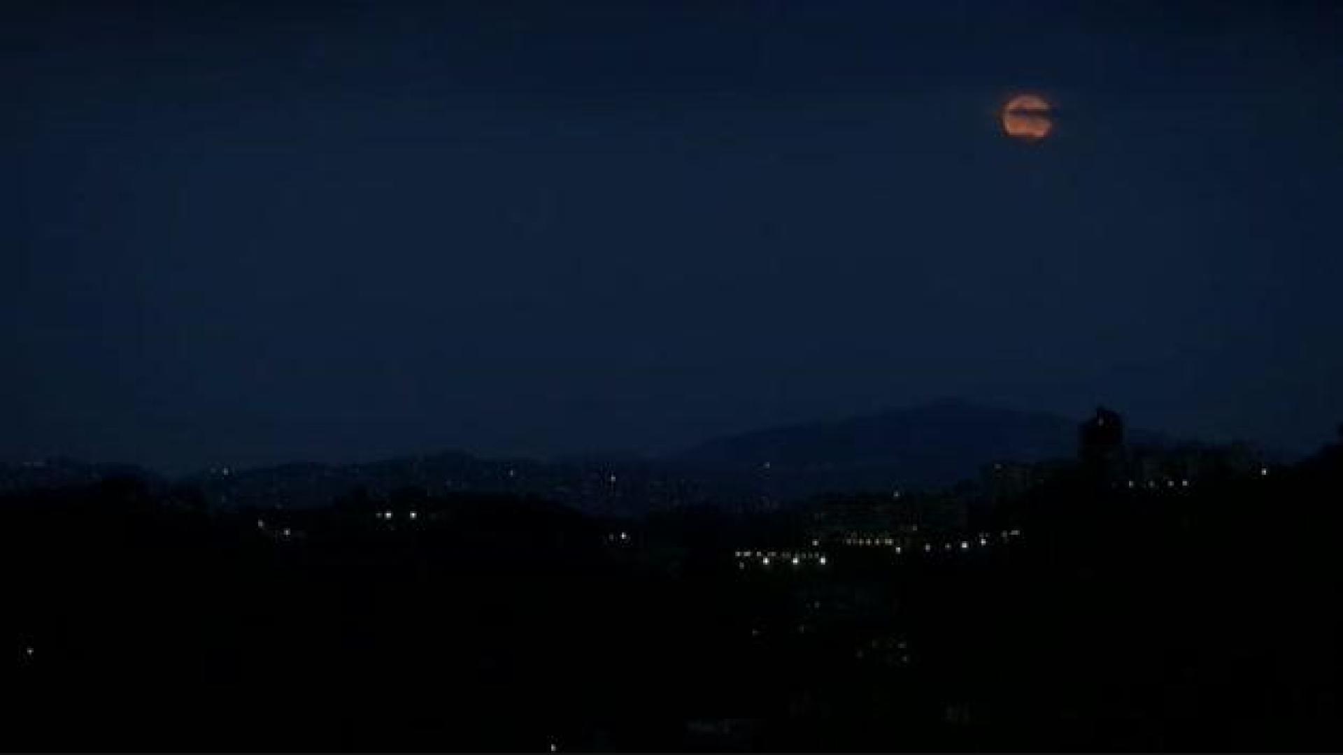 El espectáculo de la segunda luna llena de la primavera