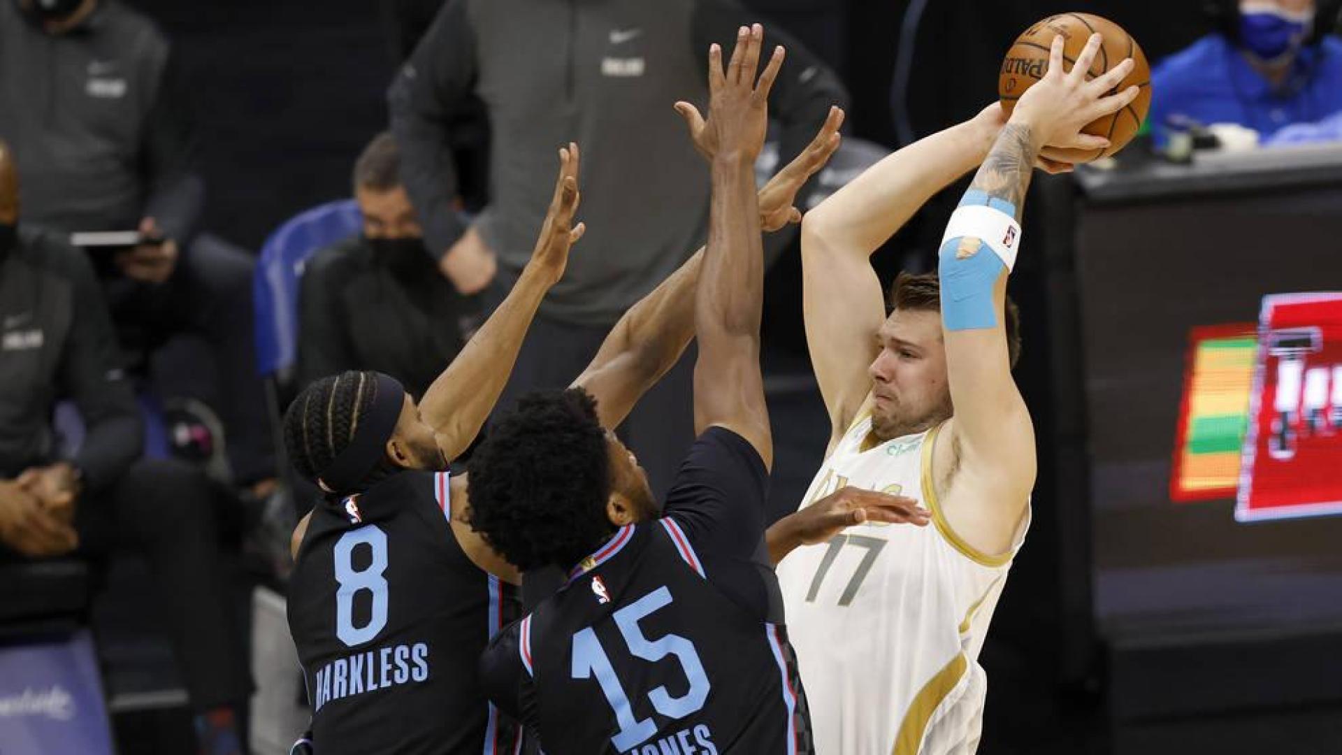 Sixers, Suns y Lakers vuelven a la senda del triunfo de la que se apartan los Jazz