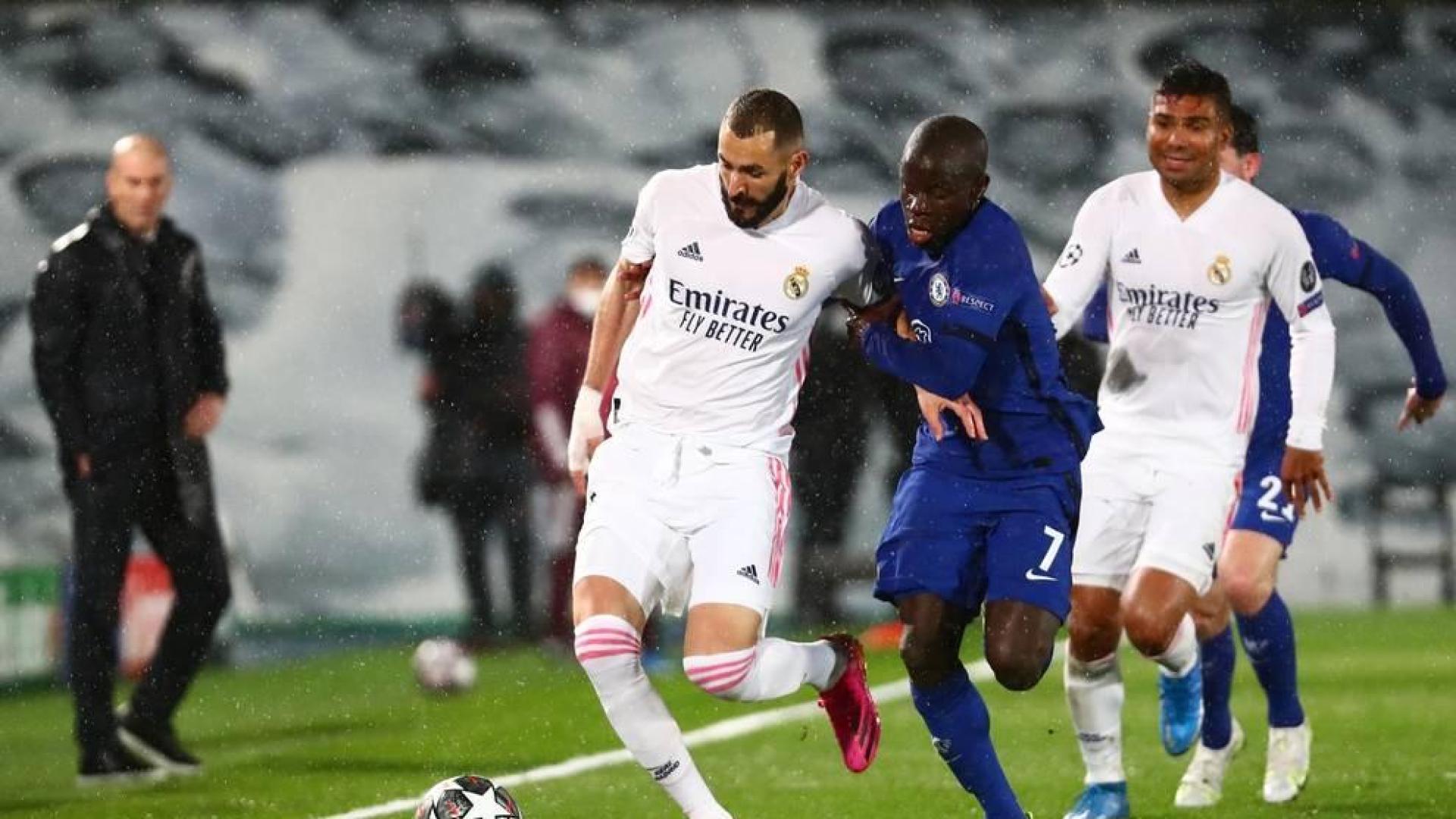 Benzema mantiene con vida al Real Madrid