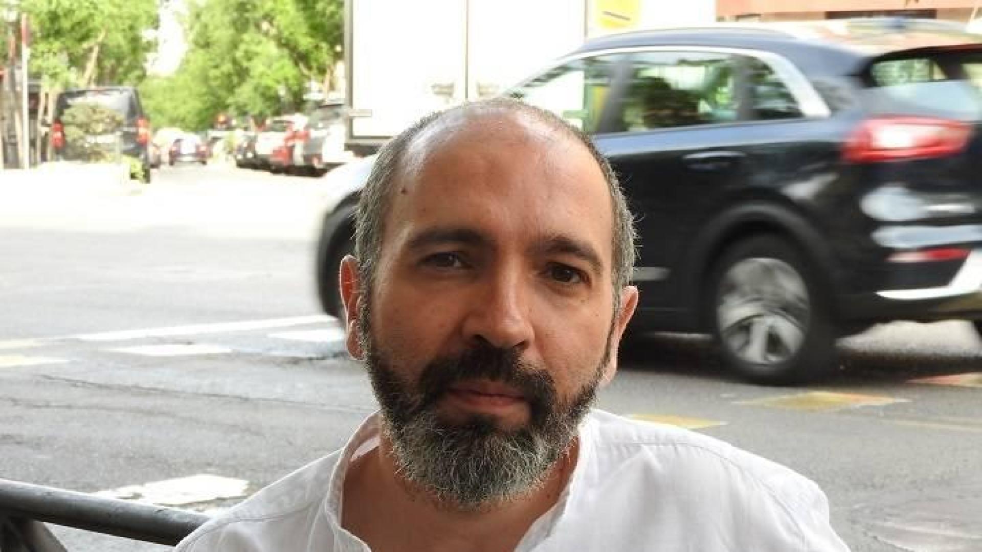 Montoya, autor de "Lo que te persigue": Tengo verdadera obsesión por crear historias