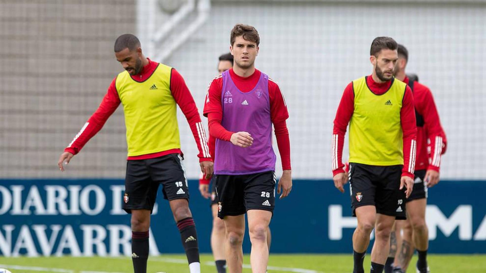 Osasuna quiere sorprender a un Madrid en la pelea