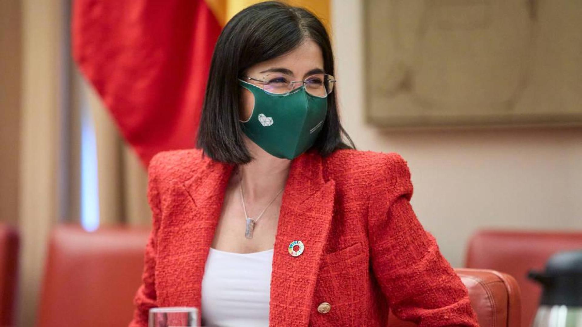 La ministra Darias apunta a un posible adelanto en el calendario vacunal