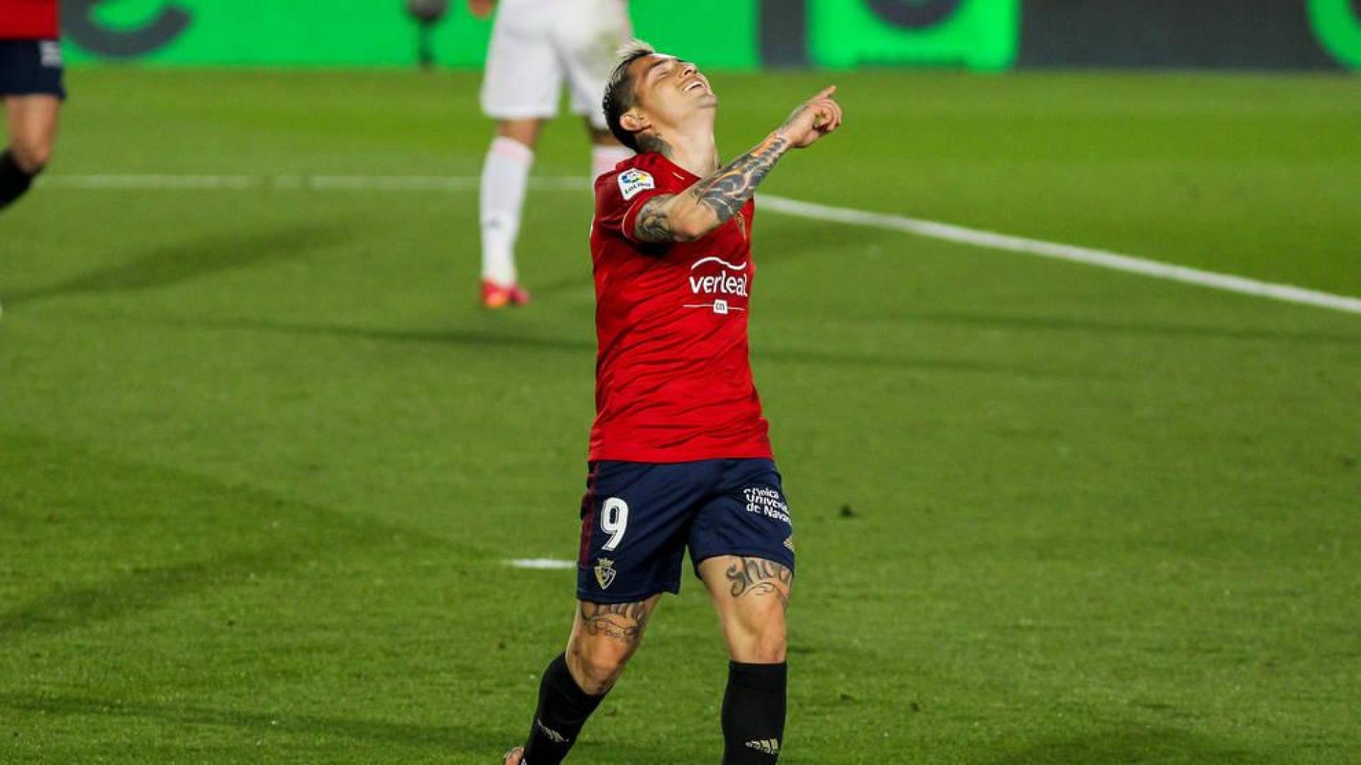 Chimy Ávila vuelve a disfrutar de la titularidad 467 días después