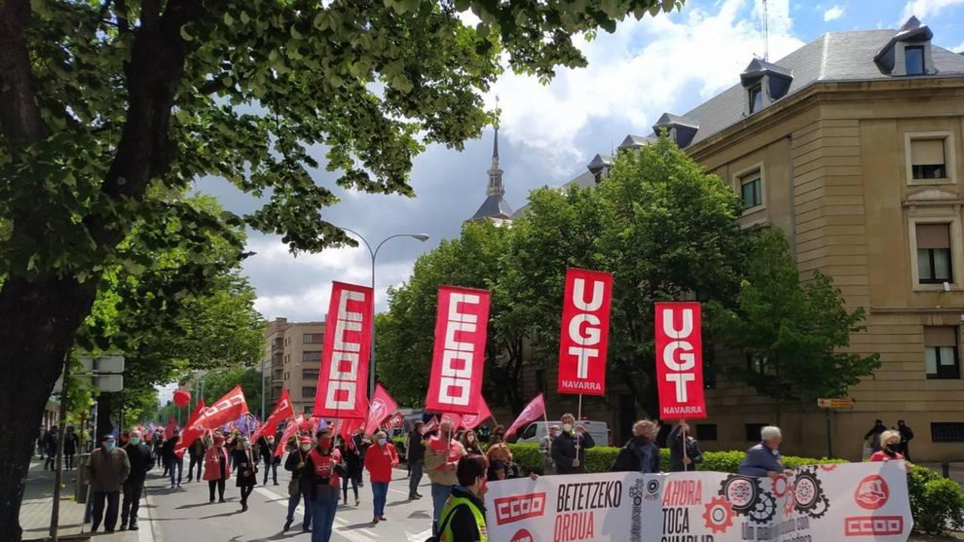 CC OO y UGT homenajean a los trabajadores esenciales y piden "cumplir" con ellos