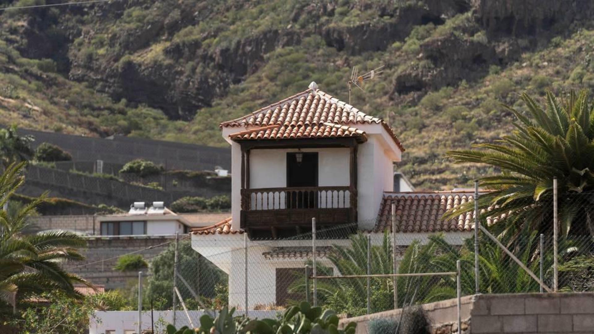 Dictan una orden de búsqueda internacional del padre que desapareció con sus hijas en Tenerife