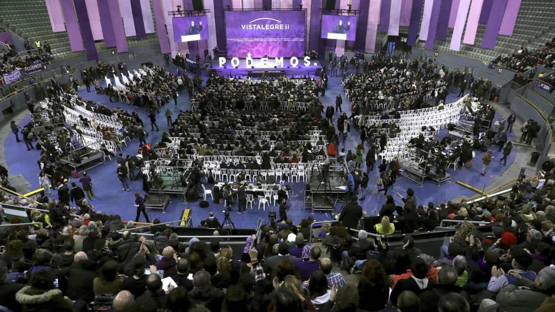 Imágenes de la primera jornada de la Asamblea Ciudadana Estatal de Vistalegre II que definirá el futuro de Podemos.