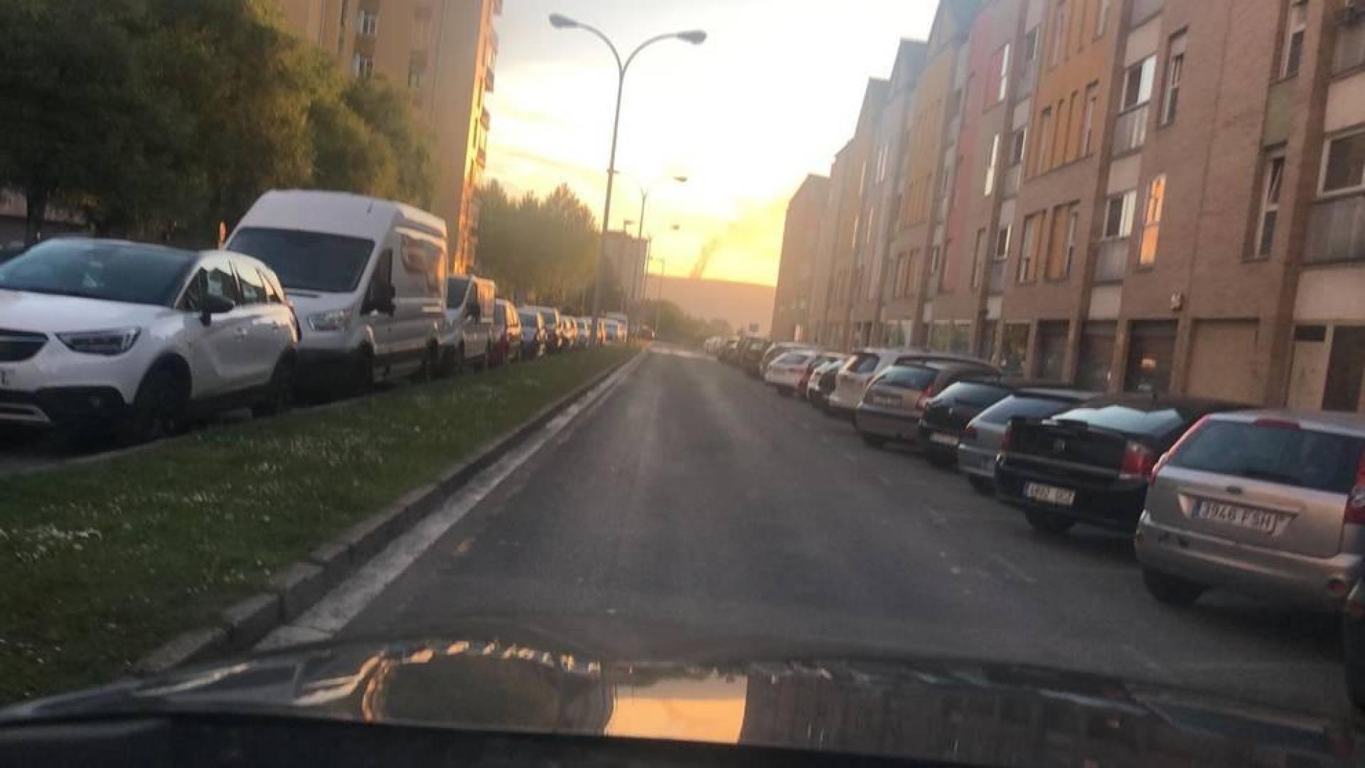Los bomberos hacen prácticas con un incendio controlado en la zona de El Perdón