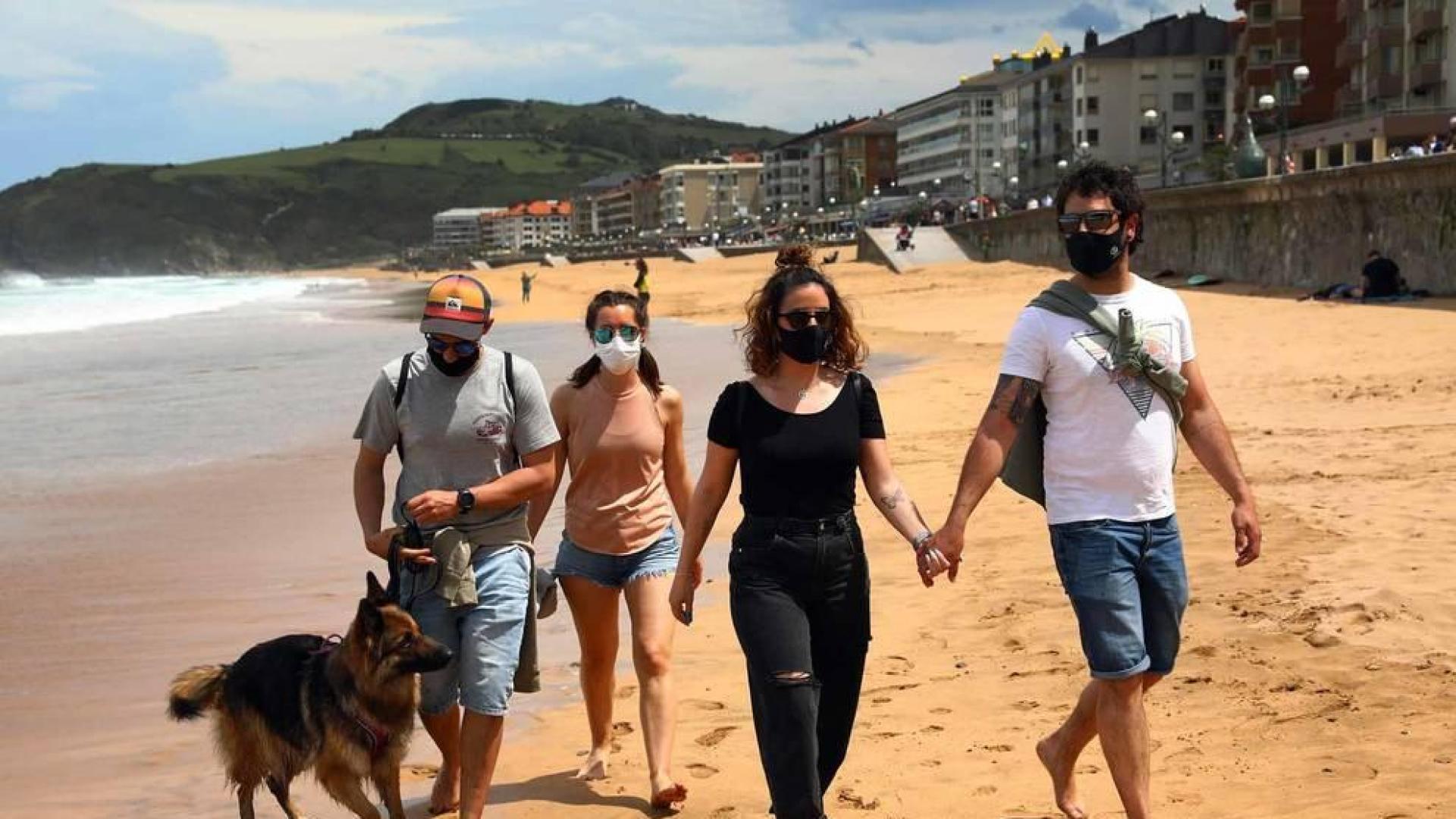 El primer día sin cierre perimetras tras el fin del estado de alarma, San Sebastián y Zarautz se confirmaron como dos de los destinos predilectos para los navarros