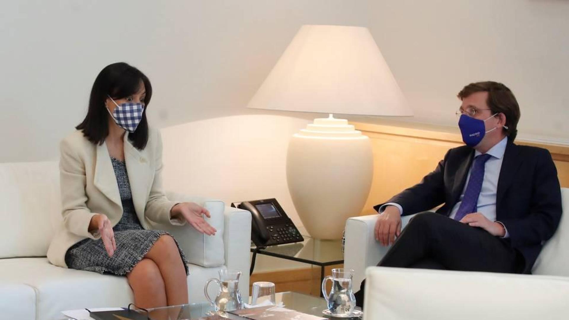 Bronca por el fin del estado de alarma entre Almeida y la delegada del Gobierno