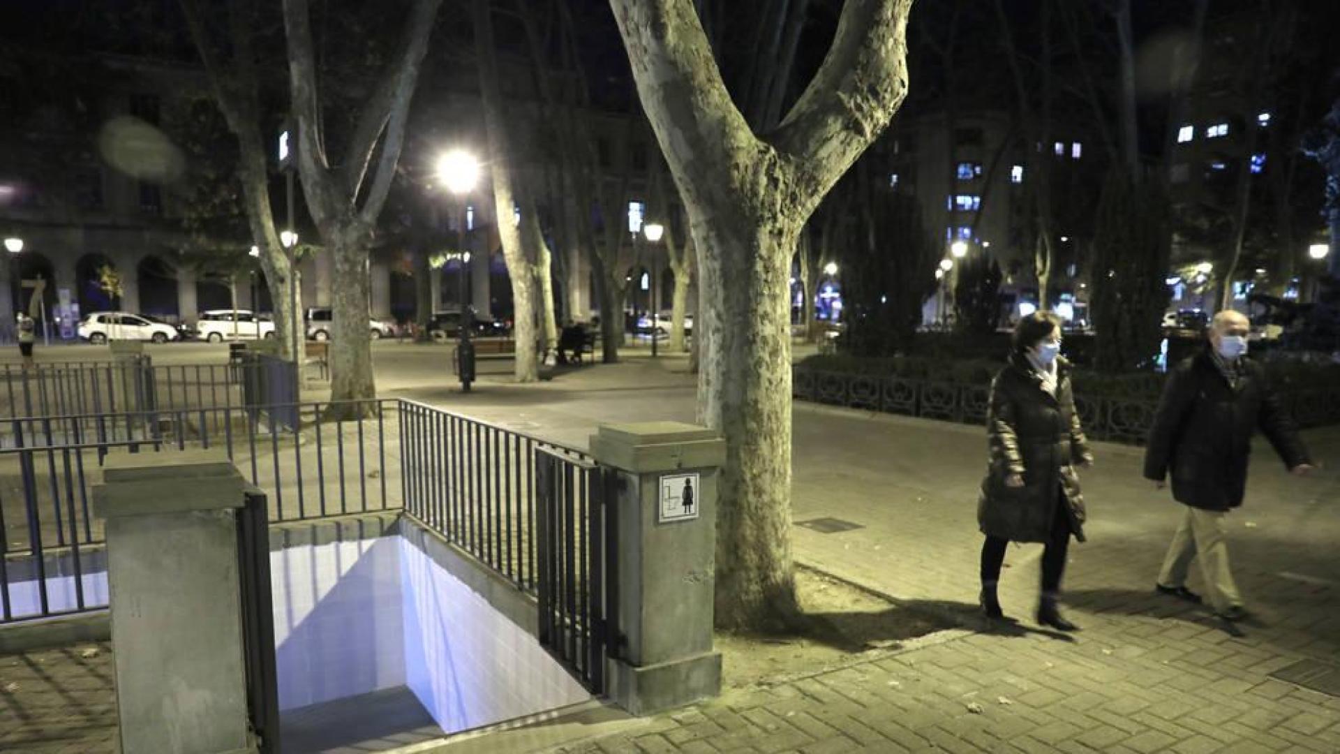 Aparcada la idea de sustituir los baños públicos por aseos autolimpiables