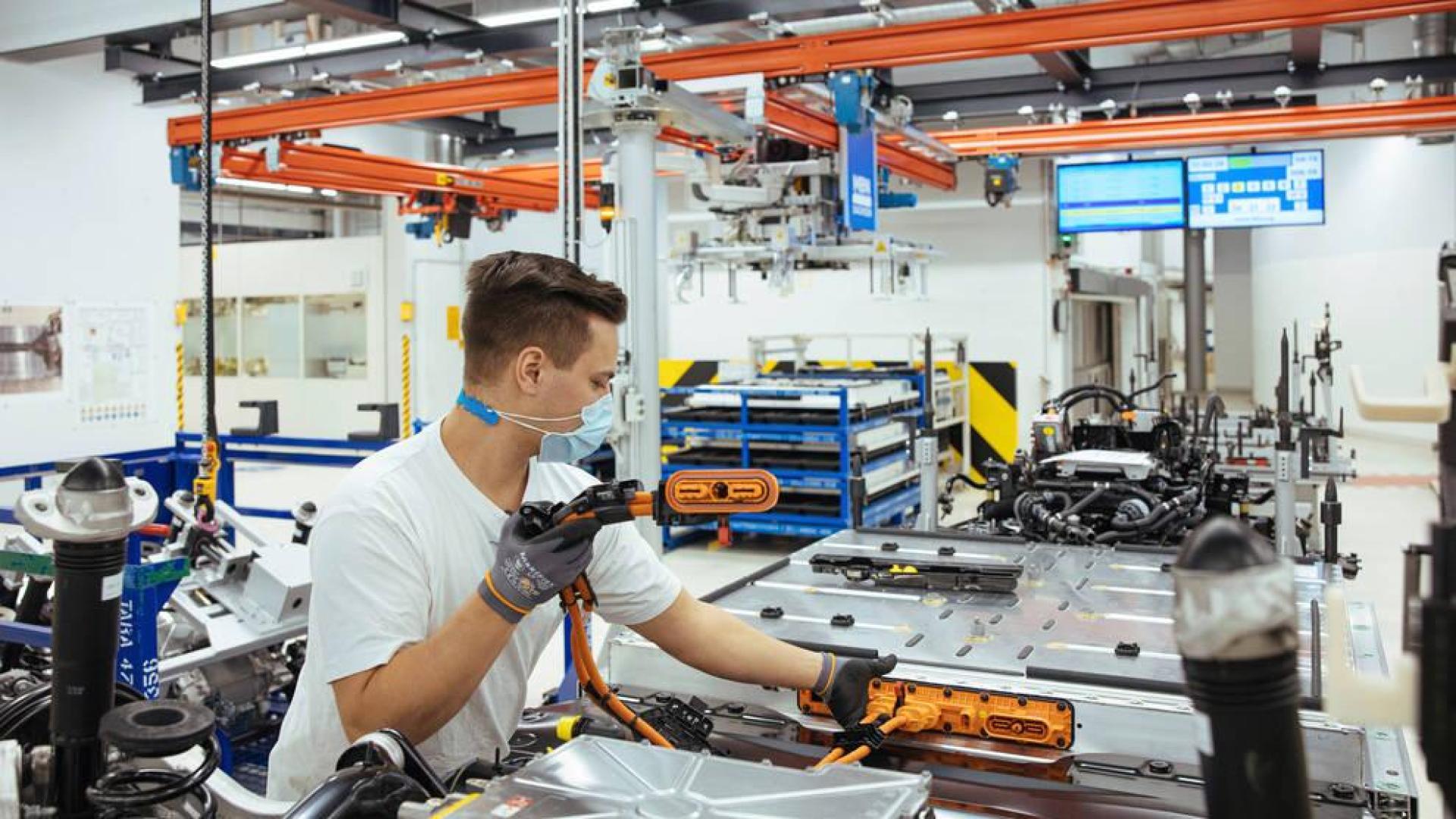 Navarra y Cataluña rivalizan por el coche eléctrico pequeño de VW