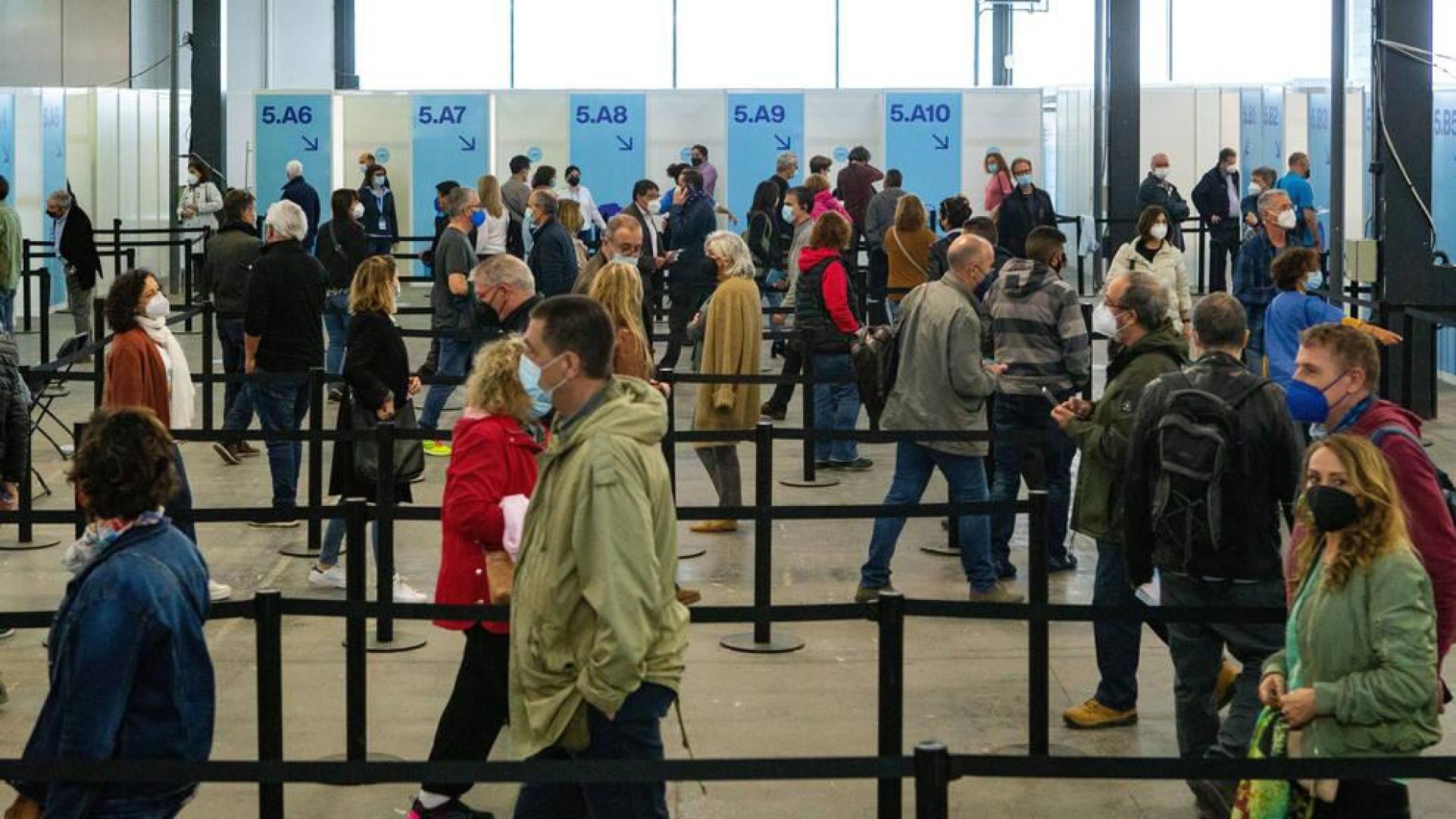 Sanidad registra 73 muertes y 5.701 nuevos casos, mientras la incidencia se reduce a 166