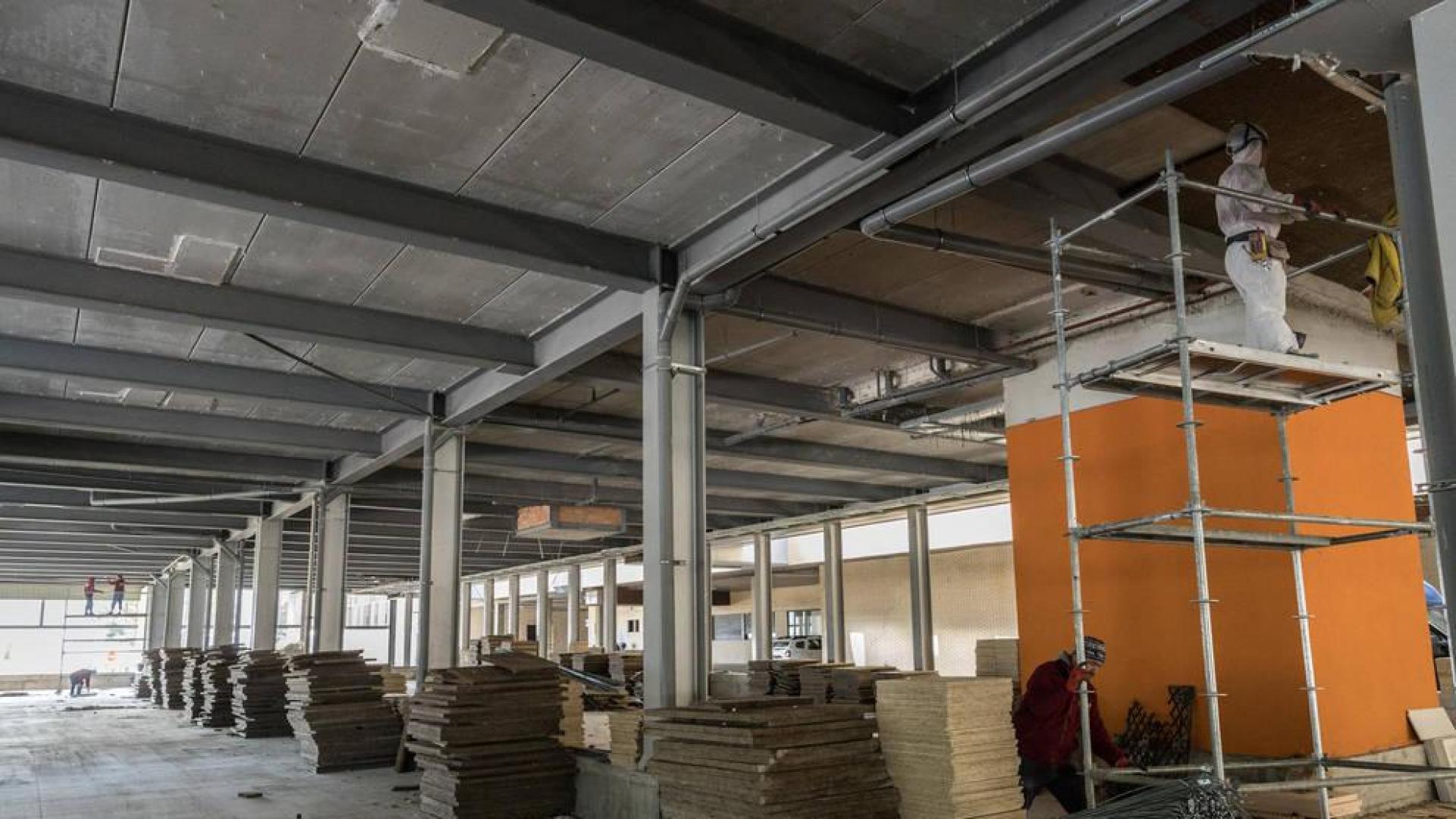 Salud inicia las obras de la nueva área de Hemodiálisis del Reina Sofía