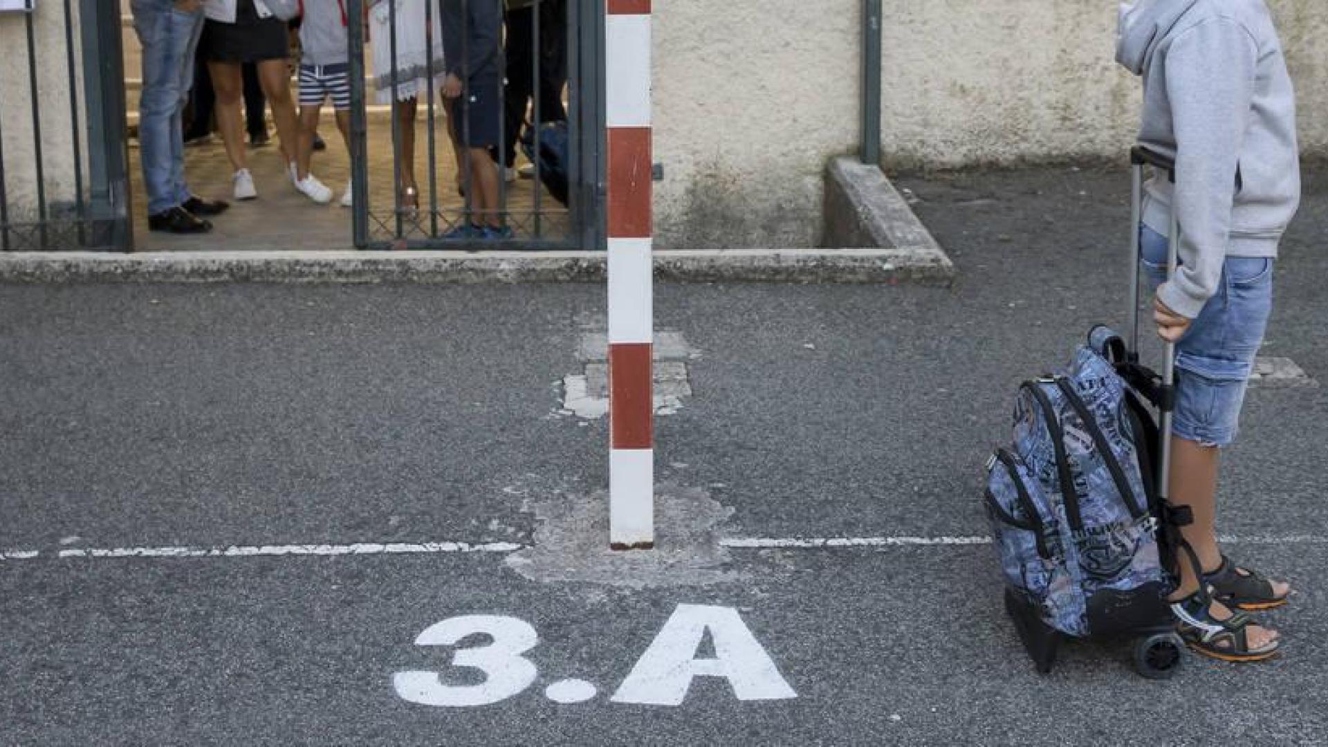 Suben a 1.110 los estudiantes confinados, tras los 95 de las últimas horas