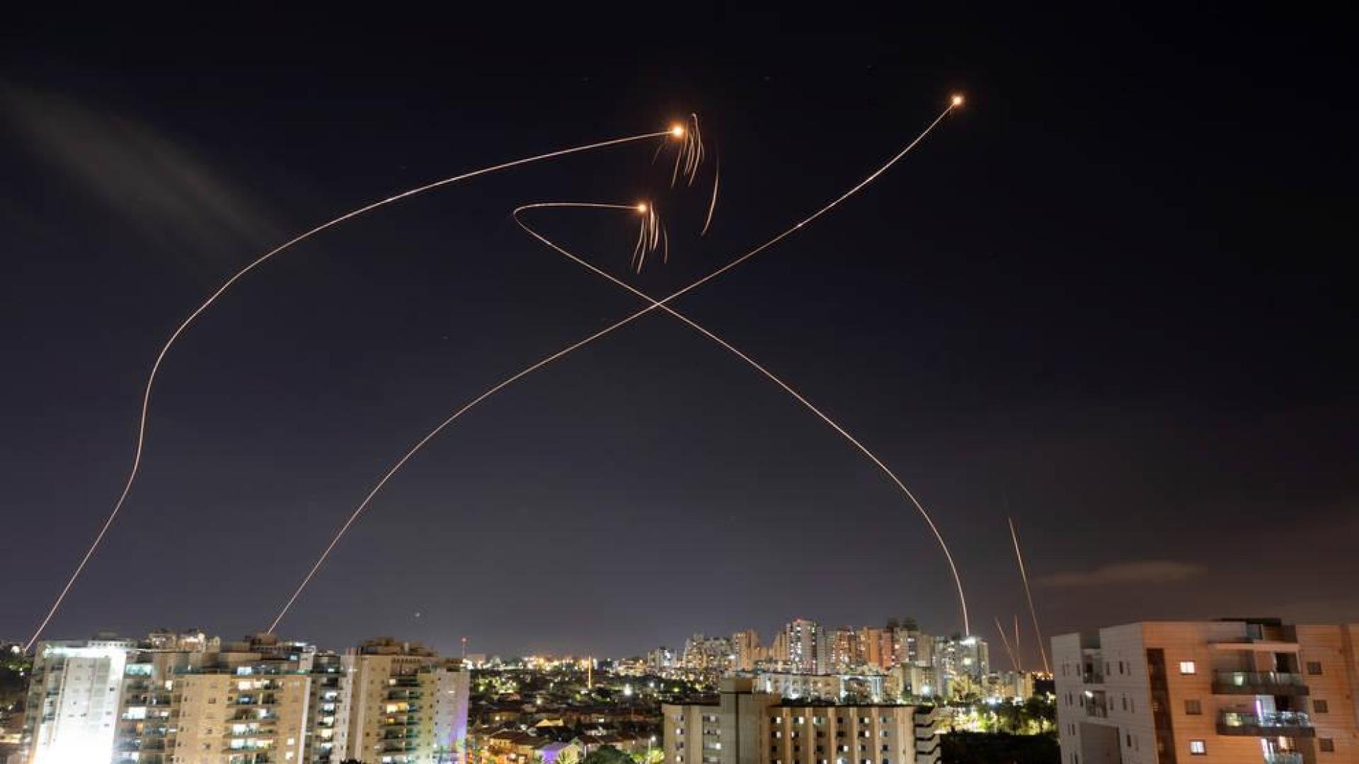 Cincuenta rondas de bombardeos israelíes en 40 minutos en una masiva ofensiva sobre Gaza