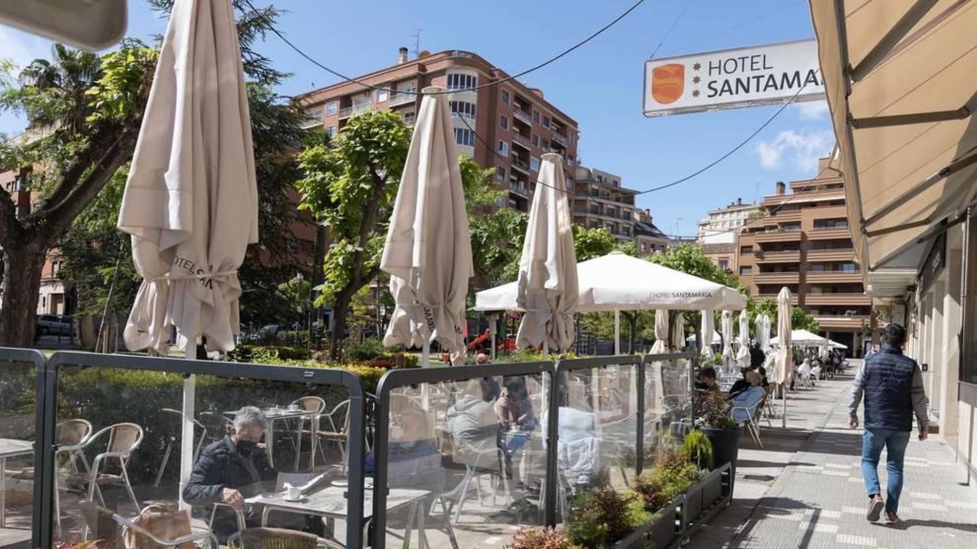 Navarra suma ocho días con el número de nuevos positivos por debajo del centenar