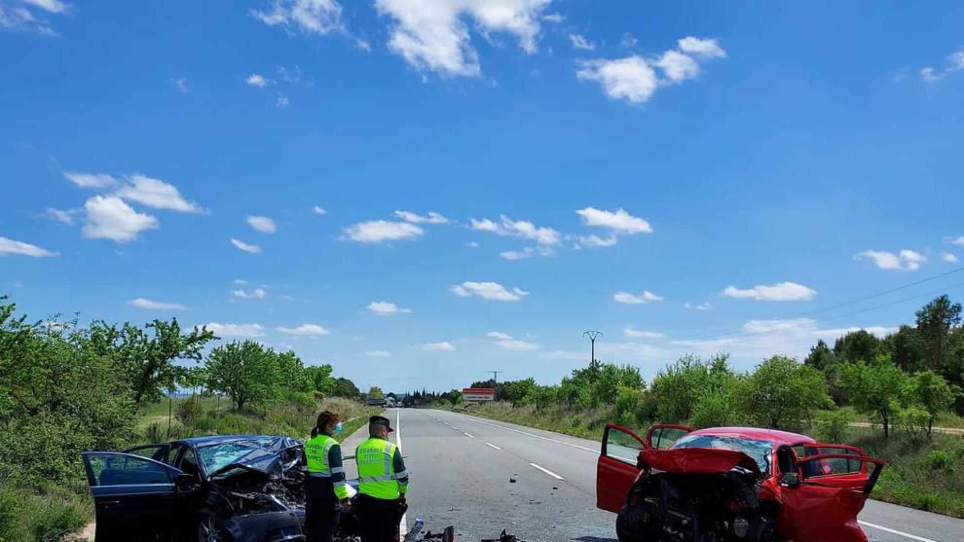 Un fallecido y dos heridos graves, uno crítico, en un choque frontal en Olite