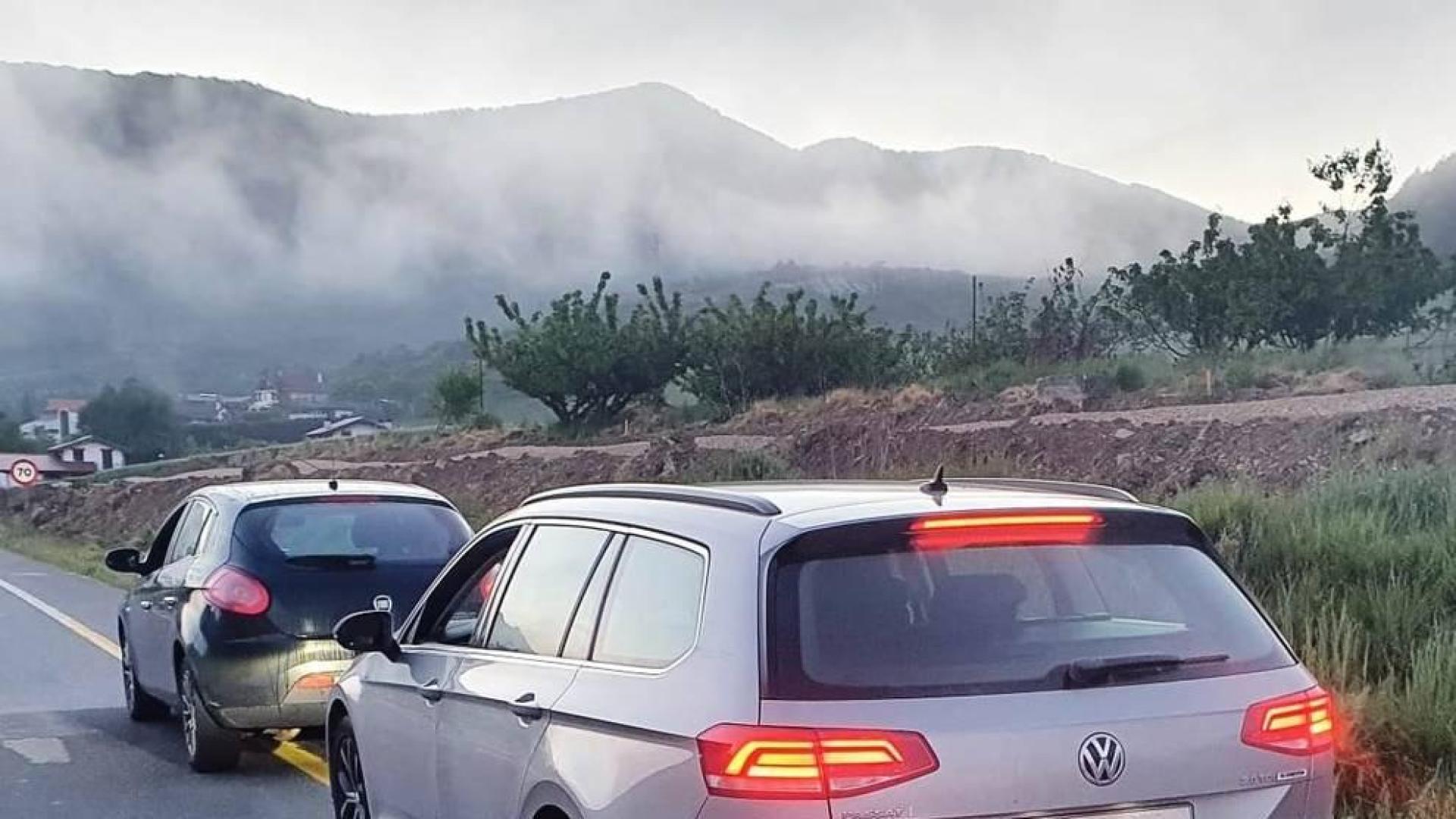Denunciado por adelantar camiones por el carril de freno en la N-121-A