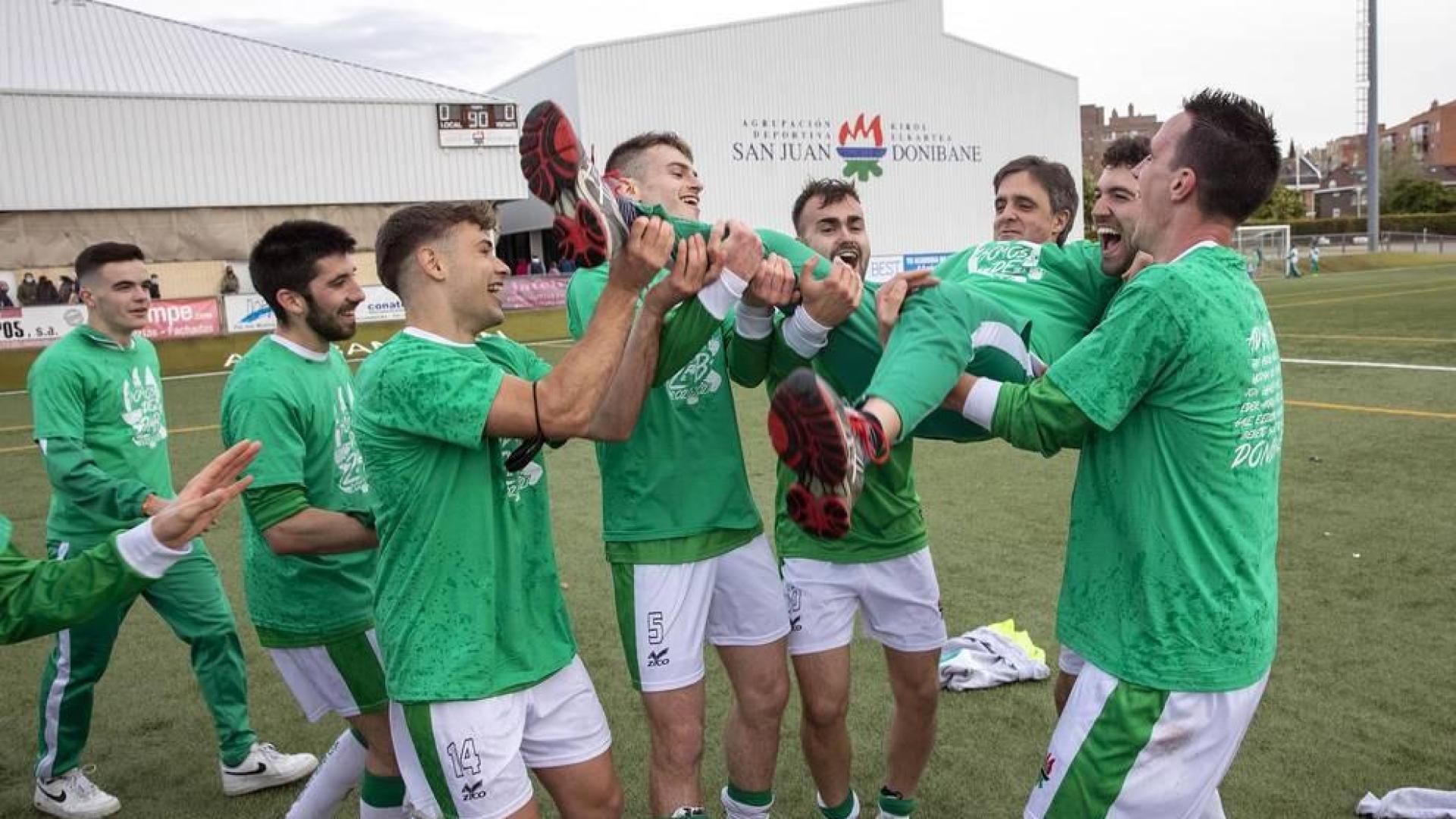 Galería de imágenes del partido y la celebración.