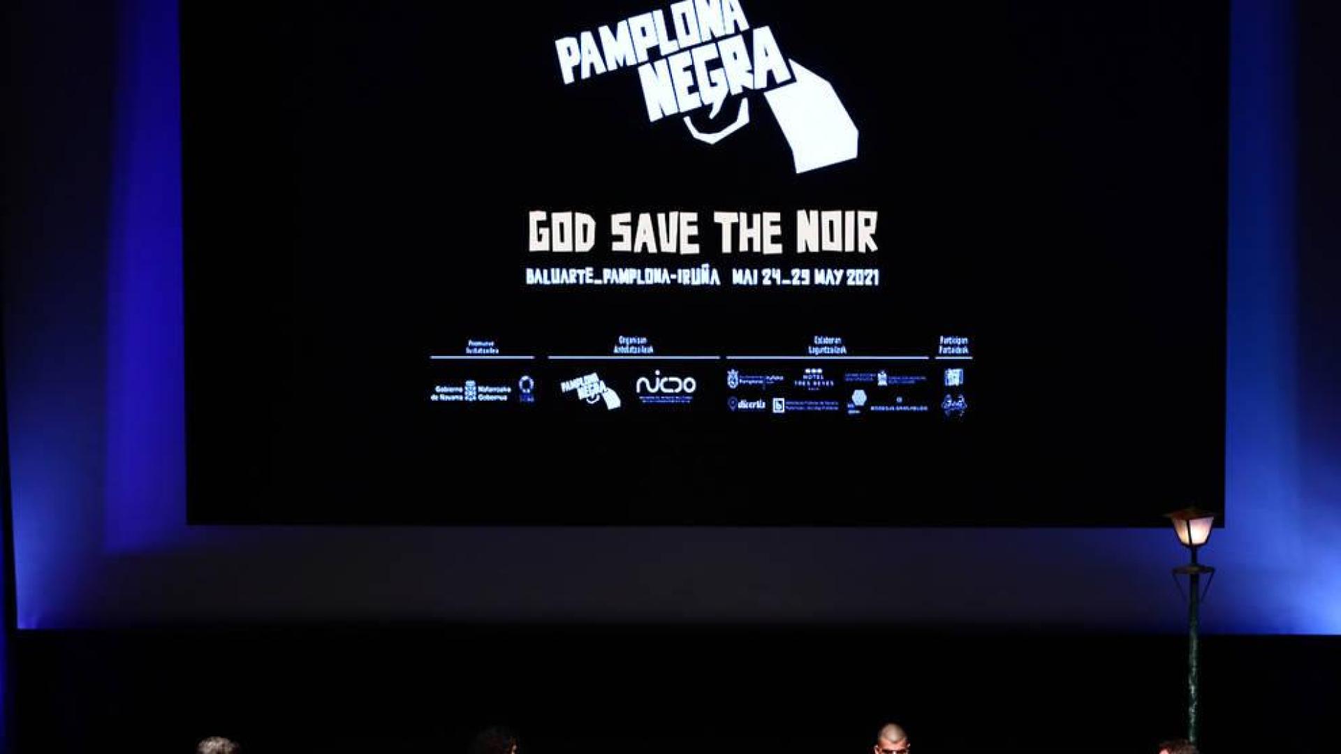 De izda. a dcha: Antonio Lozano, Graziella Moreno, Manu Marlasca y Fernando Hernández, ayer, en la primera jornada de Pamplona Negra.