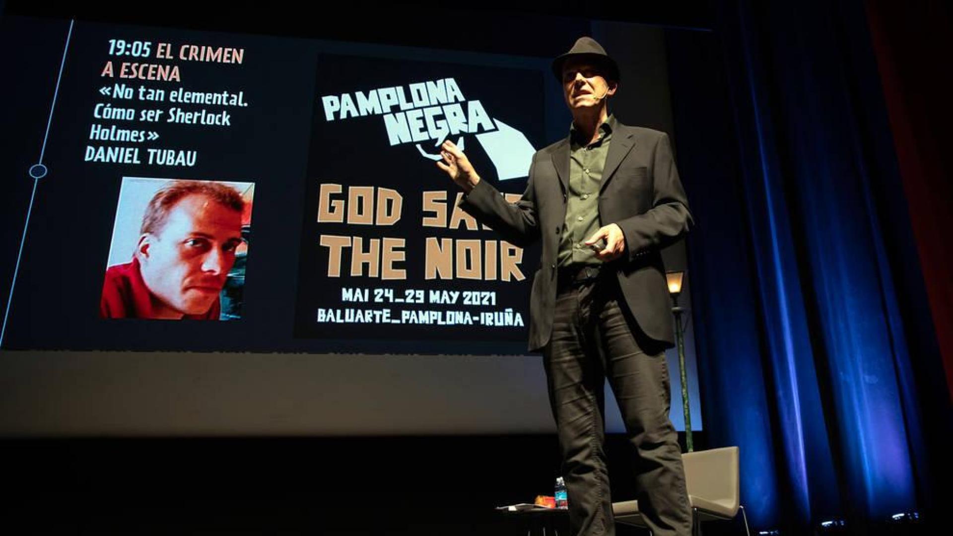 Daniel Tubau, autor del libro No tan elemental. Cómo ser Sherlock Holmes.