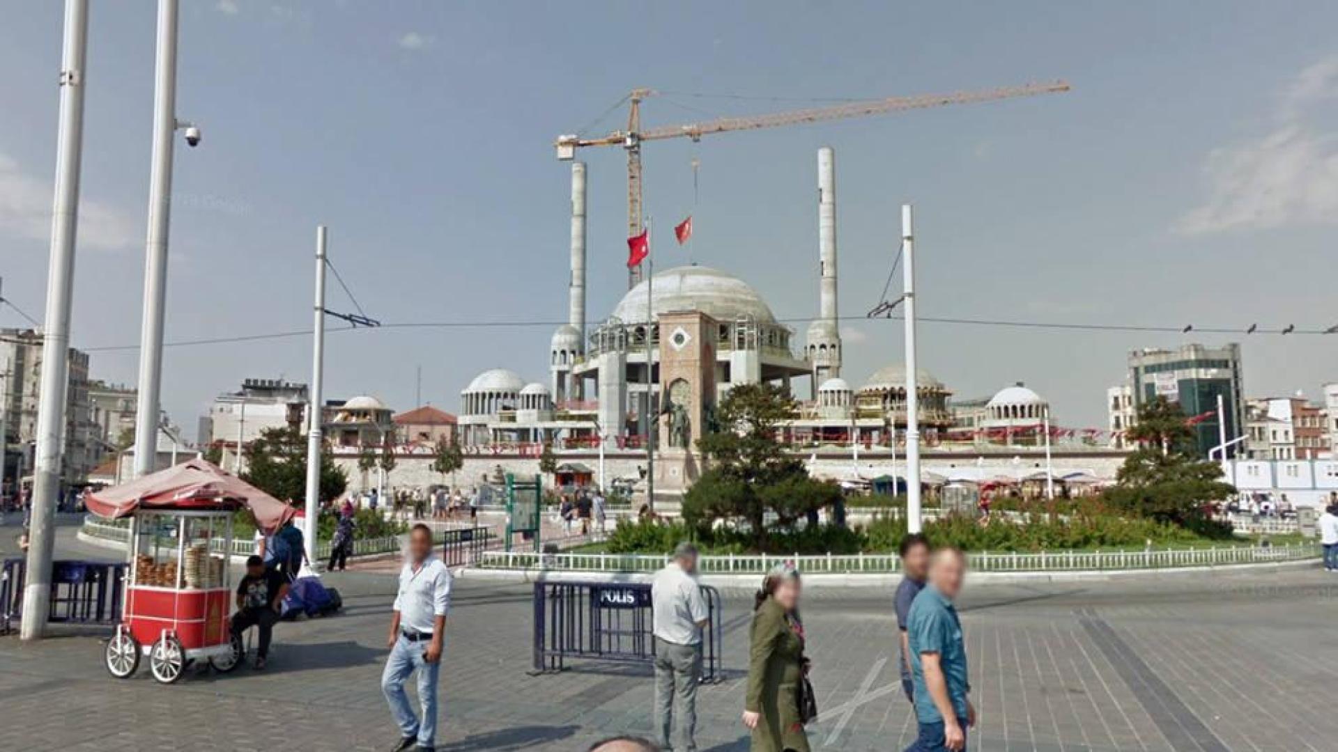 Erdogan inaugura una mezquita en el corazón del Estambul laico
