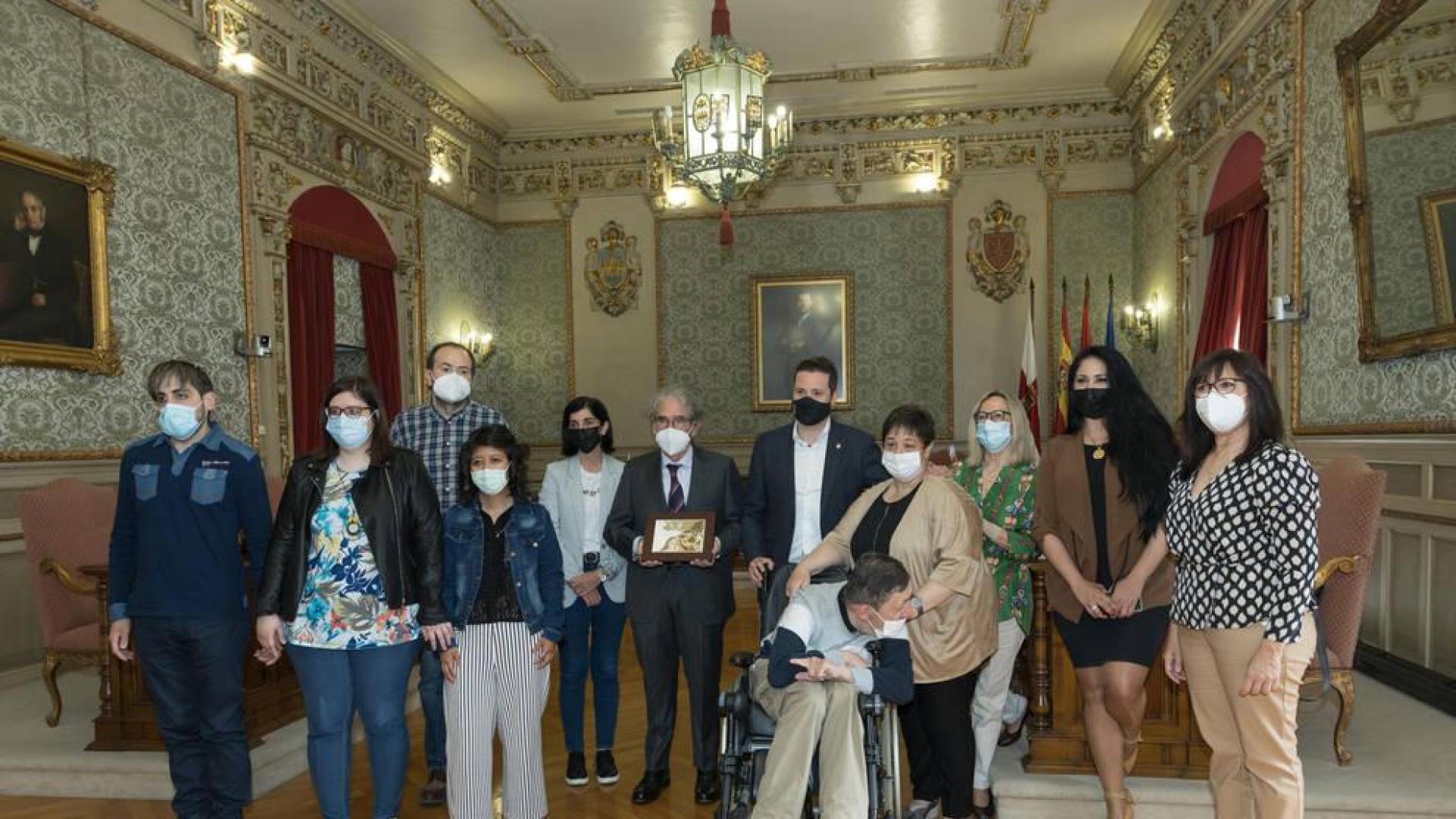 El Ayuntamiento de Tudela honra a Anfas en su 60 aniversario