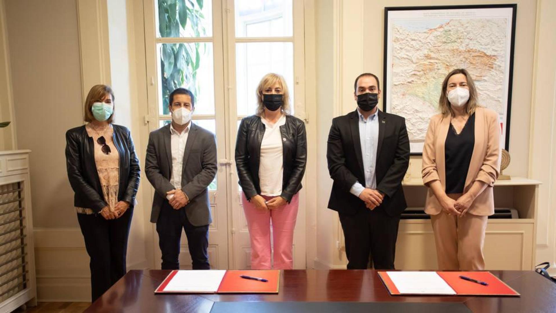 Firmado un convenio para que entidades locales puedan acceder a ayudas europeas