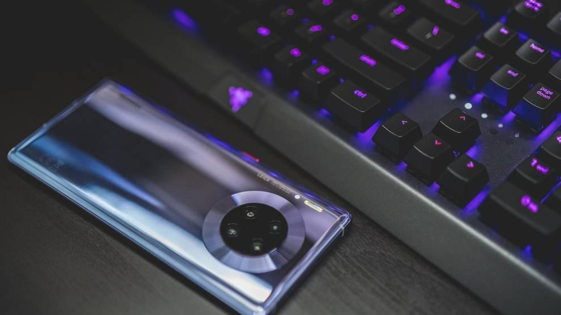 El Gobierno lanza la subasta del 5G, que arrancará en julio con 7 concesiones estatales