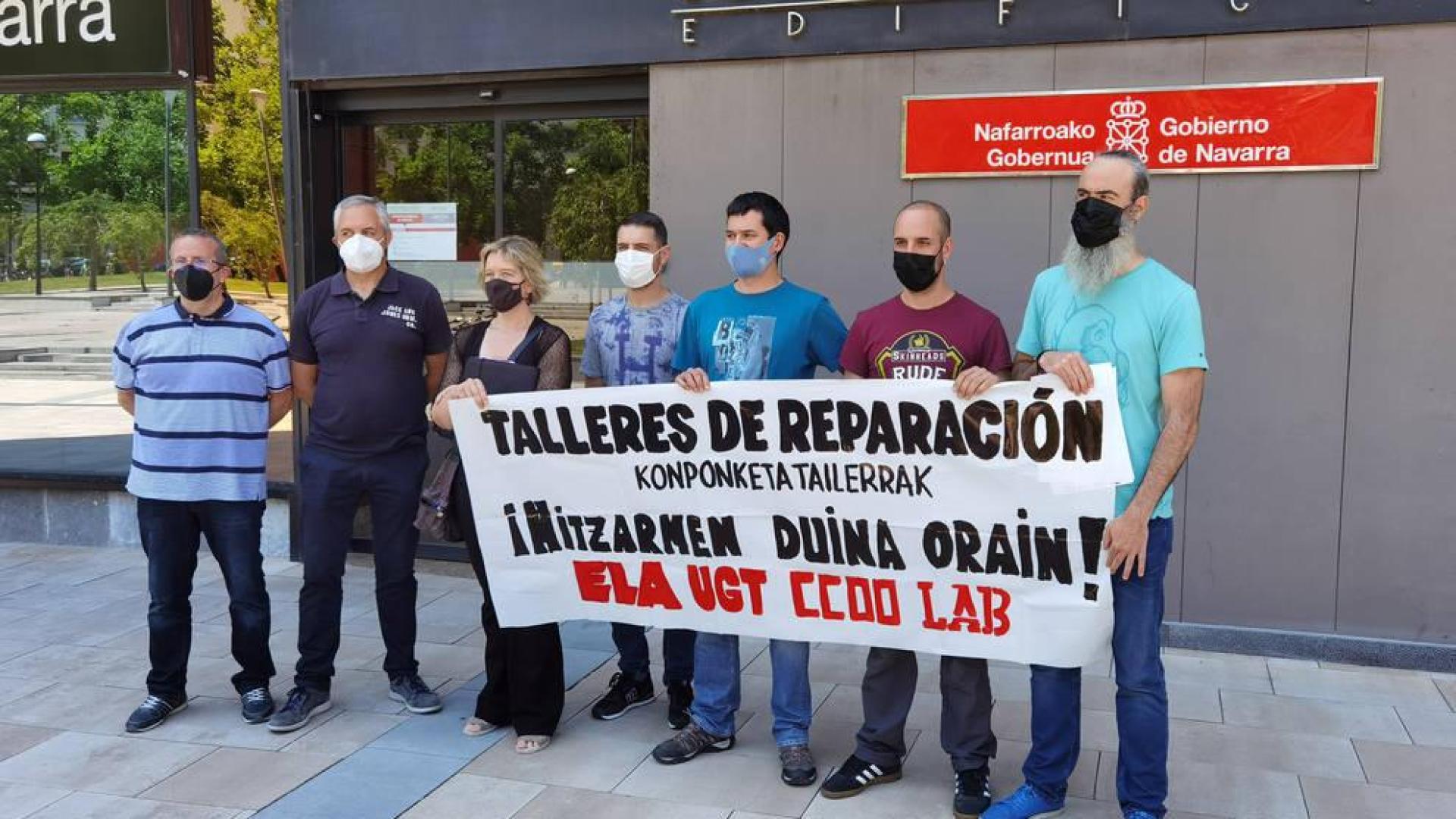 Representantes de los sindicatos reclaman un convenio digno para los talleres de reparación.