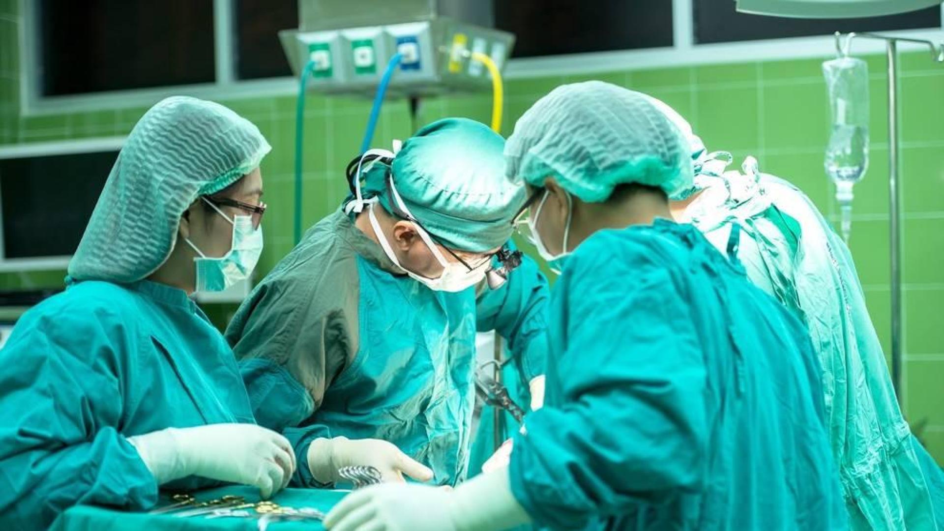 Los perfiles mejor pagados en España en el área de Salud; de ginecólogos a gerentes de hospital