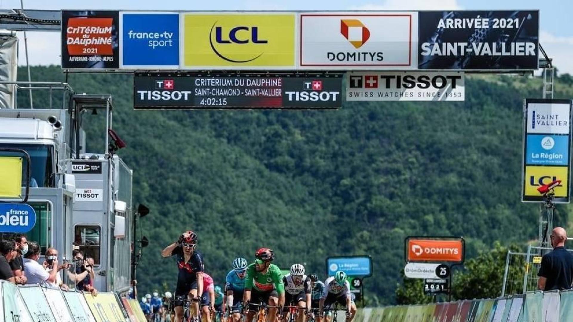 Geraint Thomas sorprende a Colbrelli en un final de "foto finish" en el Dauphiné