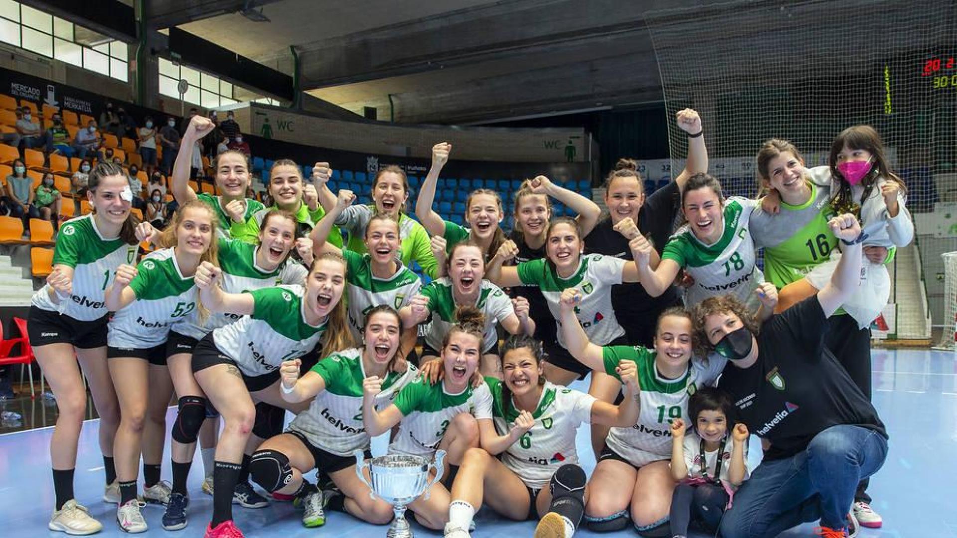 Helvetia Anaitasuna femenino es de Plata