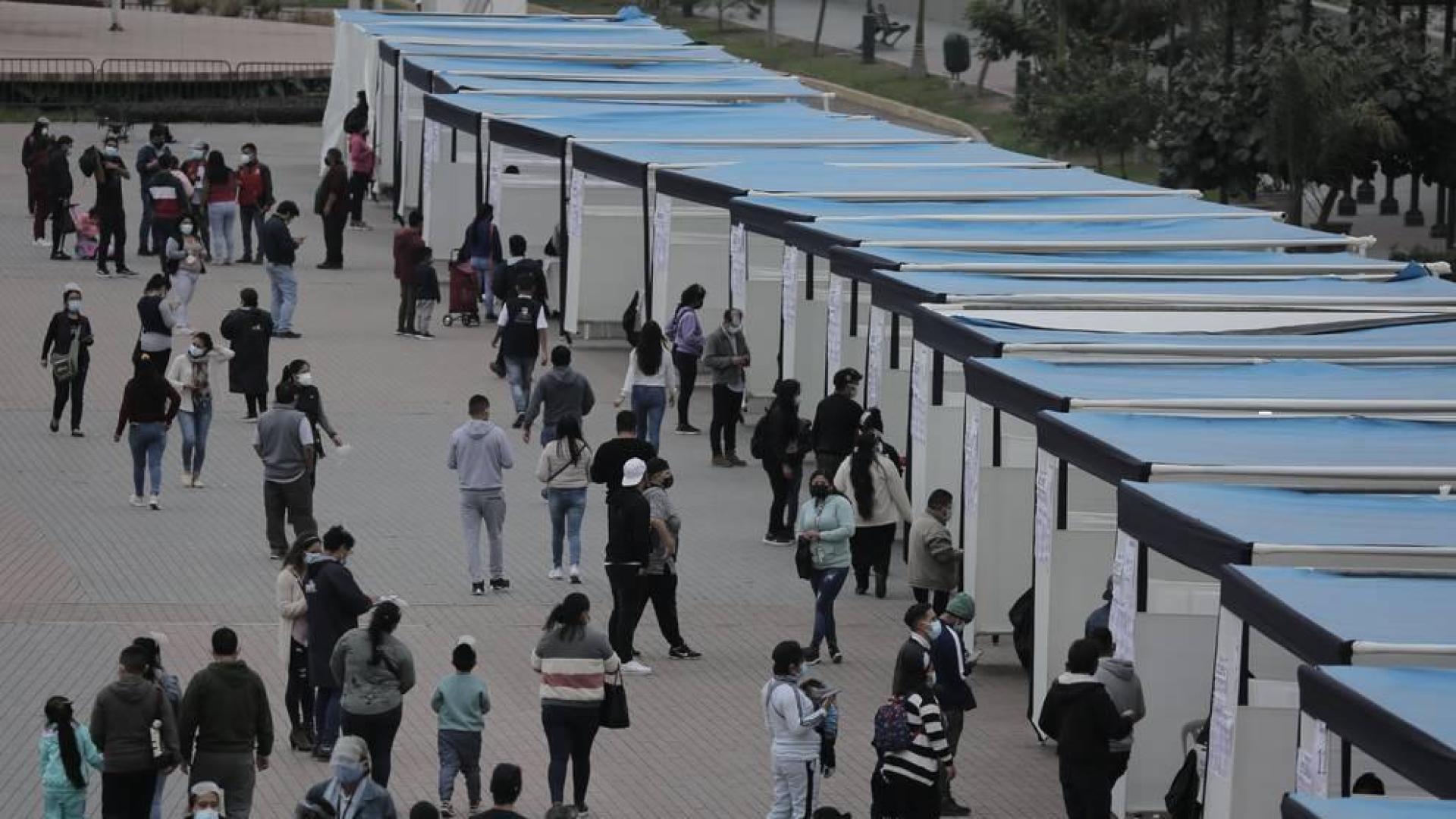 Empate estadístico en Perú, con leve ventaja para Pedro Castillo