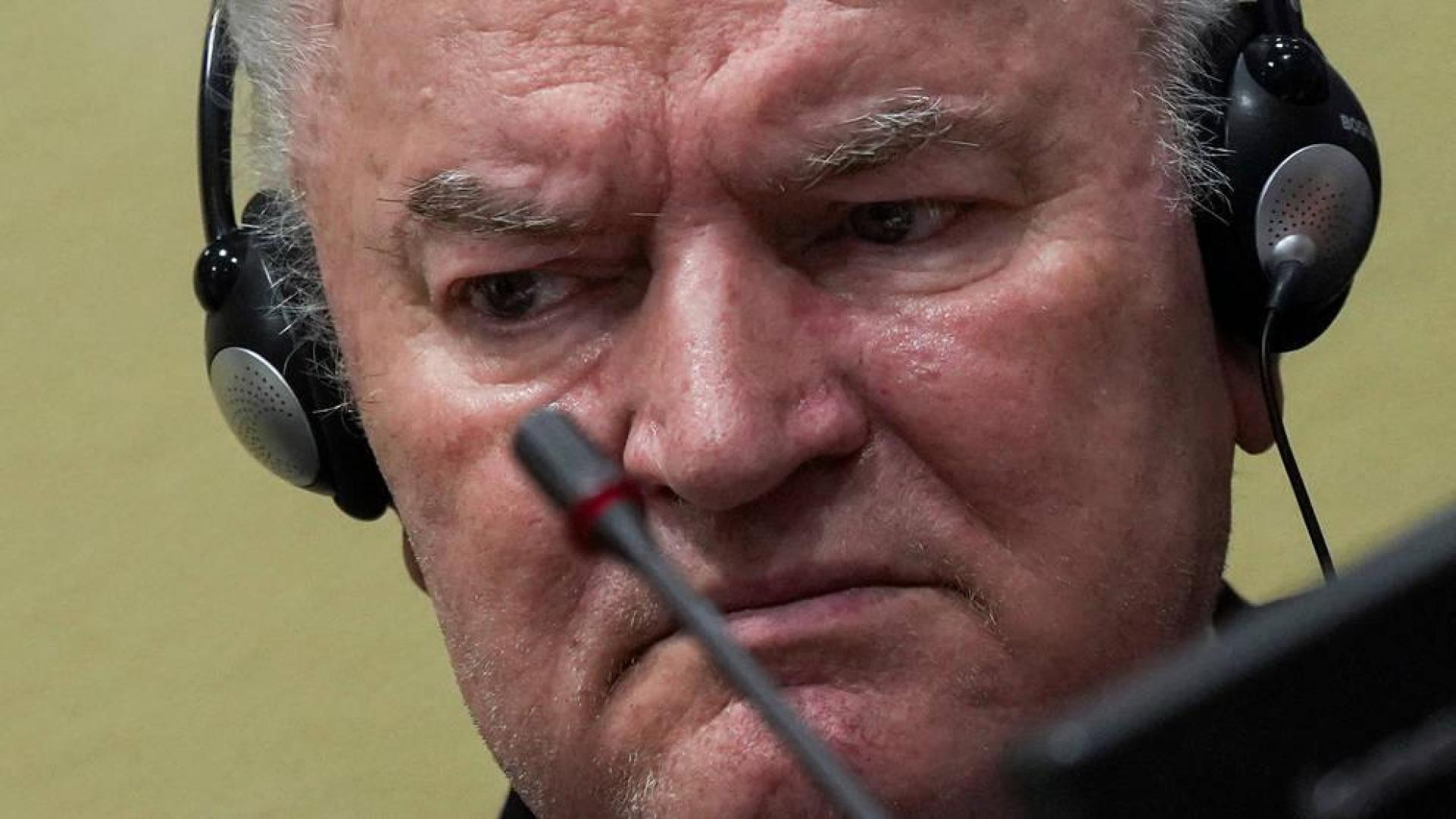 El tribunal de La Haya confirma la cadena perpetua contra Ratko Mladic, el 'carnicero de Srebrenica'