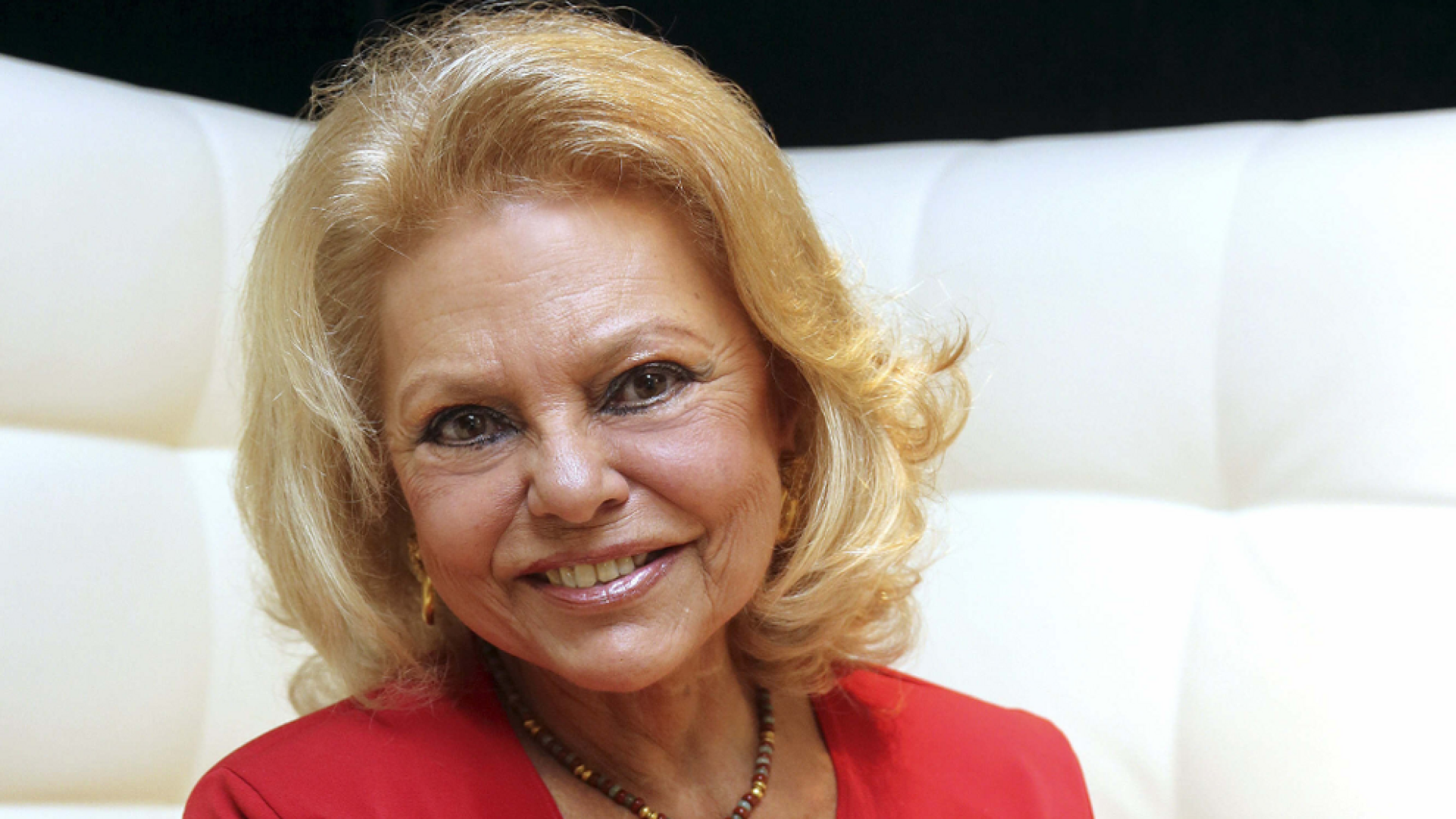 La expresentadora Mayra Gómez Kemp publica sus memorias