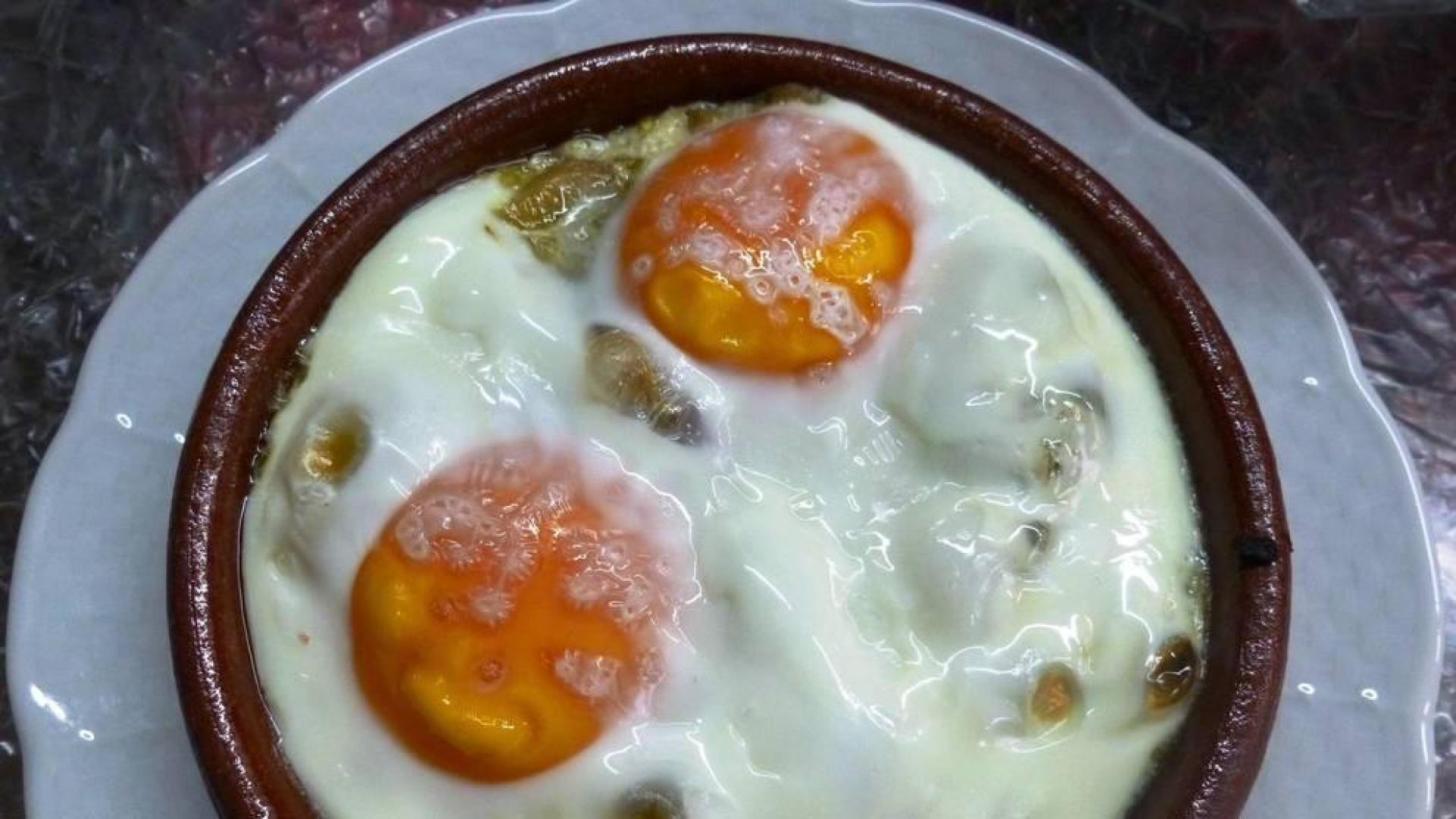 Huevos al horno con setas