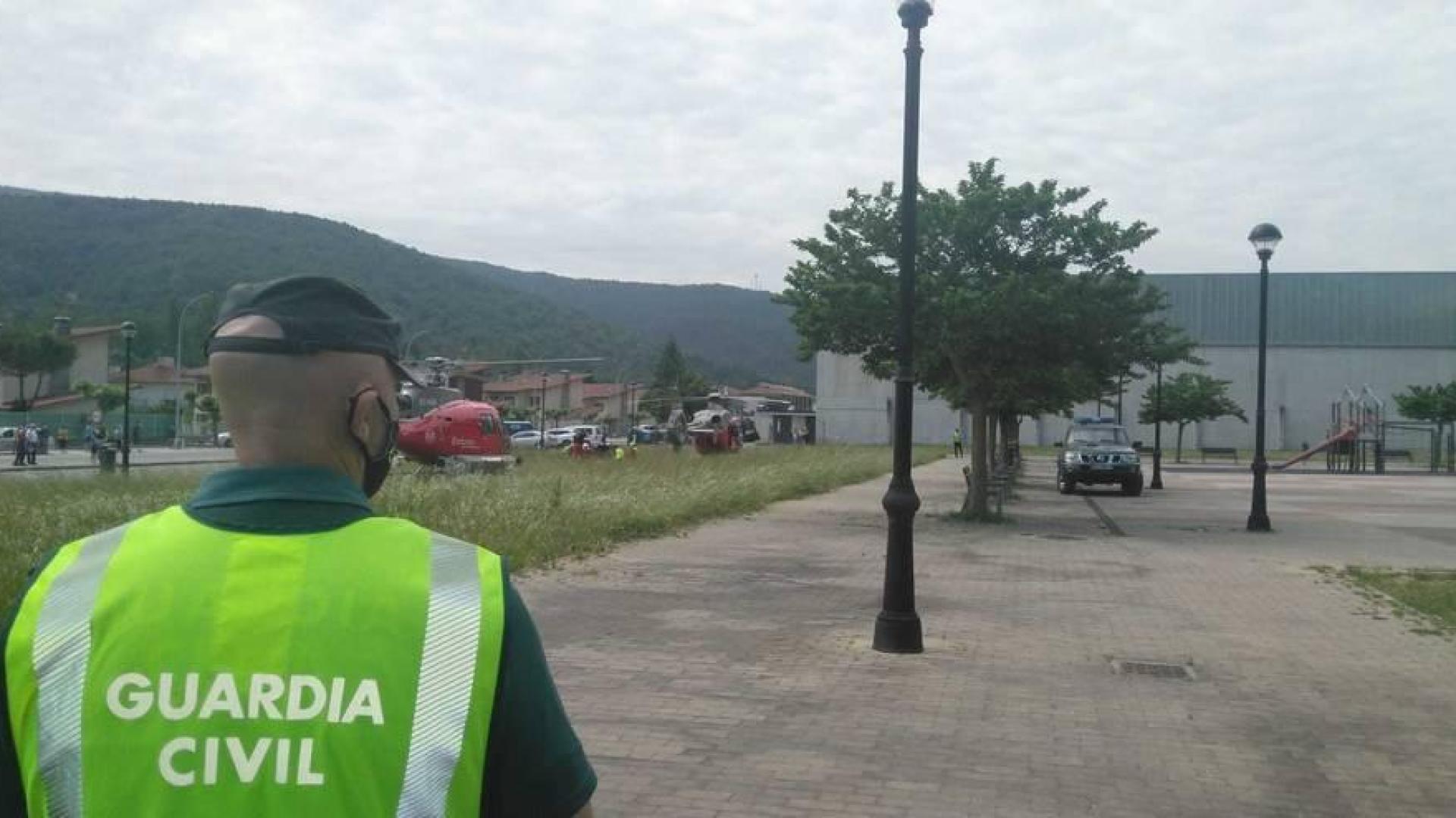 Trasladada al CHN en helicóptero desde Zubiri una senderista accidentada