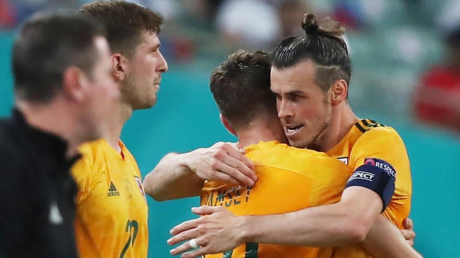 Bale hace funcionar a Gales