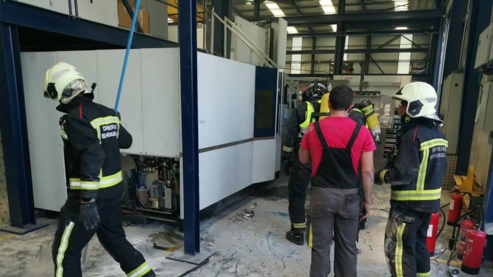 El polvo de metal provocó un incendio en una nave industrial en Lakuntza