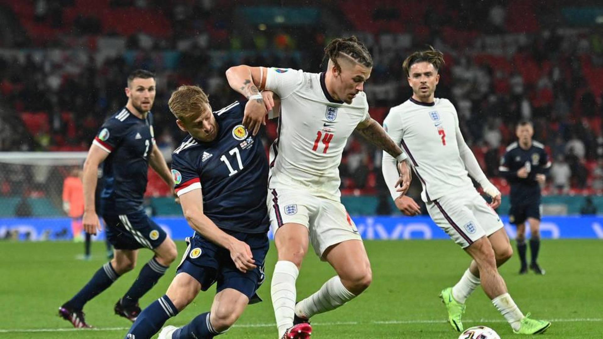 Inglaterra y Escocia empatan a orgullo